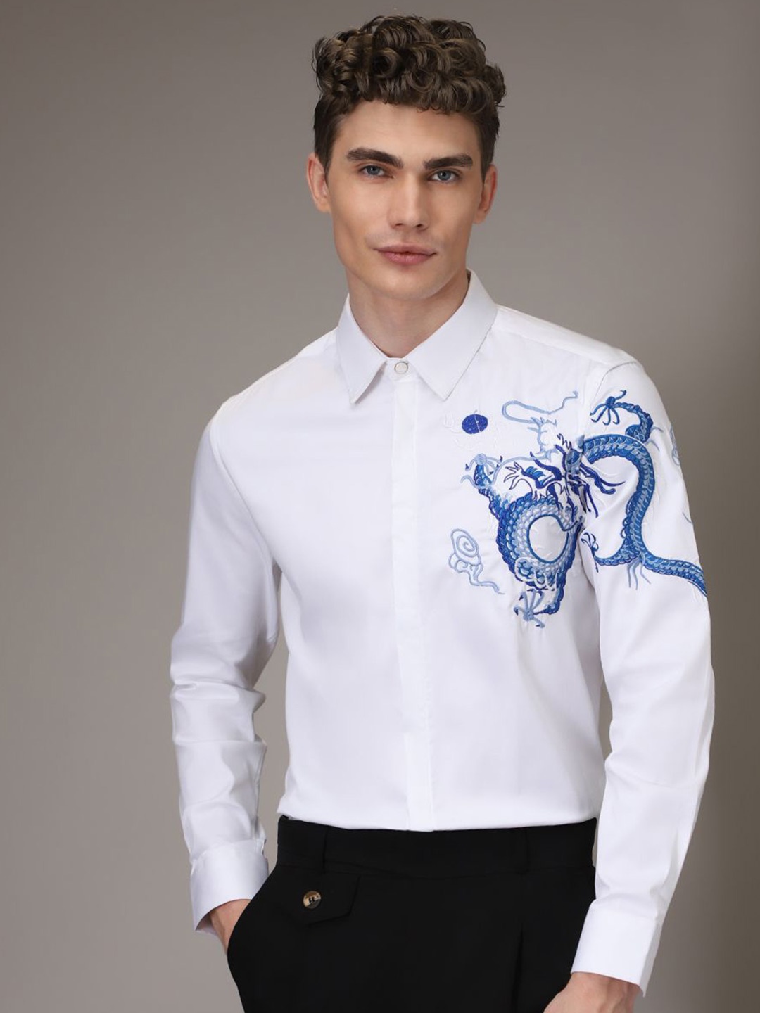 

Banana Club Men Graphic Printed Classic Slim Fit Opaque Casual Shirt, White
