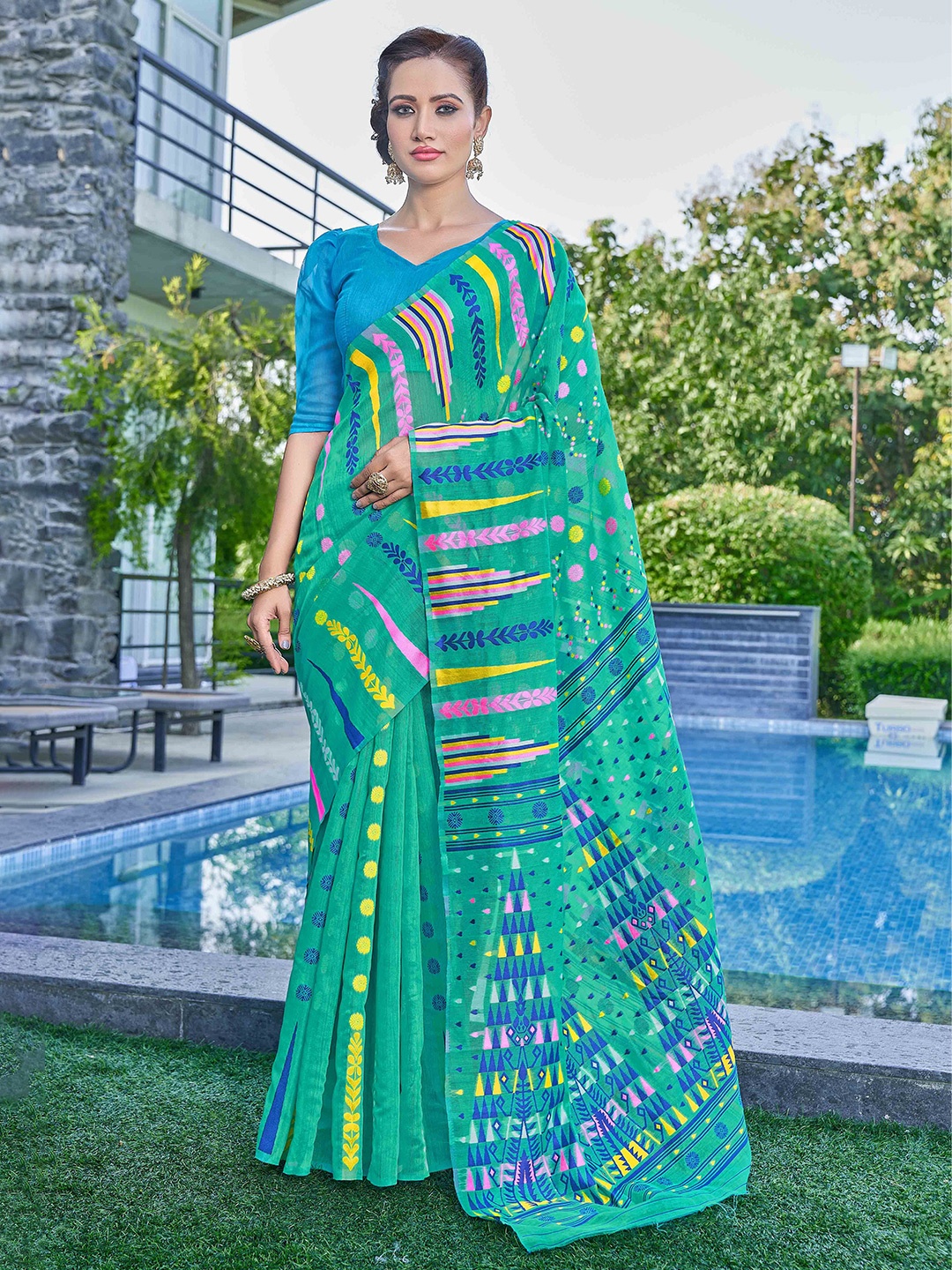 

Krimmple Woven Design Zari Jamdani Saree, Sea green