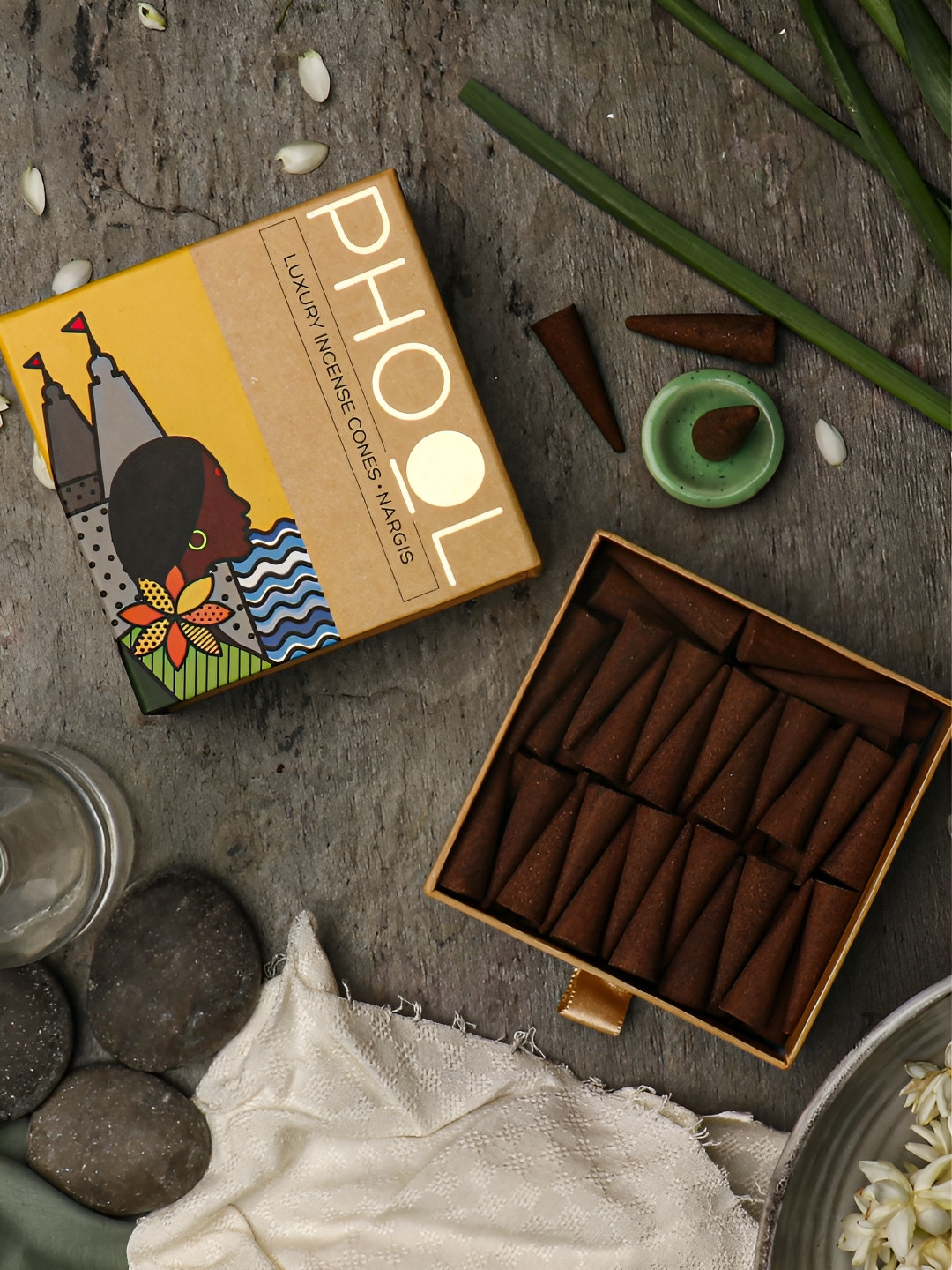 

Phool Brown 40 Pieces Nargis Natural Incense Cones Pooja Essentials