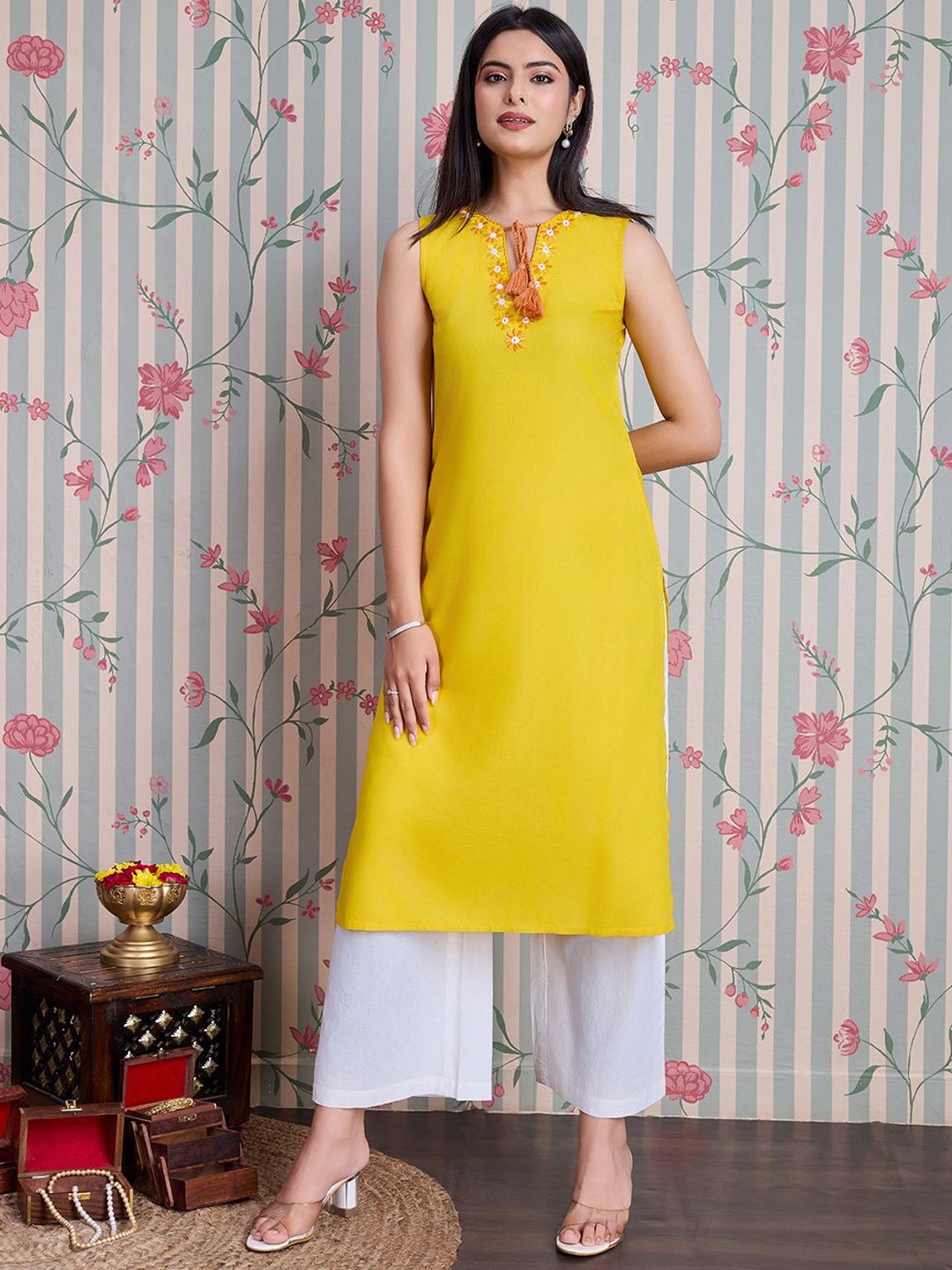 

Ode by House of Pataudi Embroidered Straight Kurta with Palazzos, Yellow