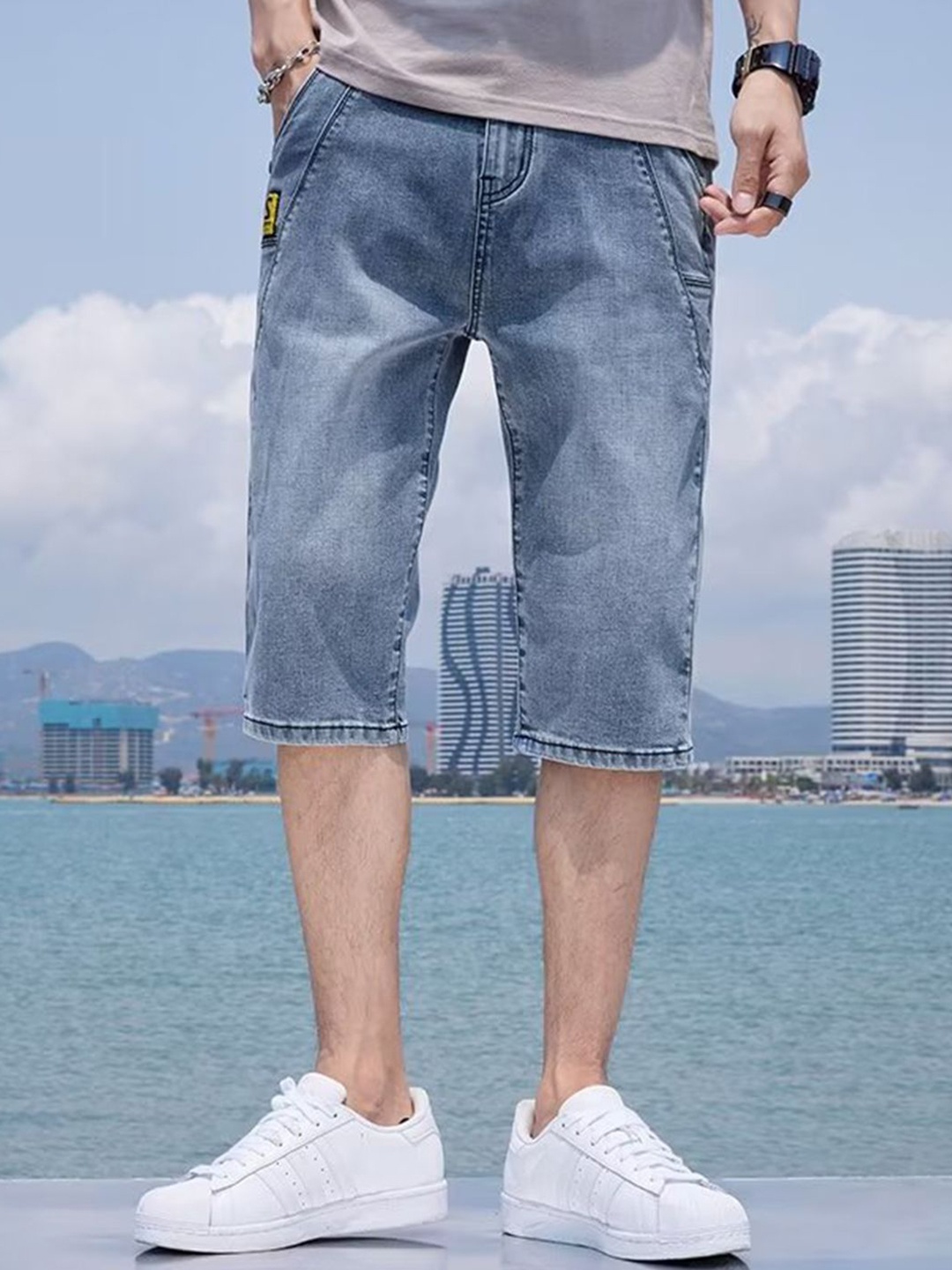 

HERE&NOW Men Solid Regular Fit Denim Shorts, Blue