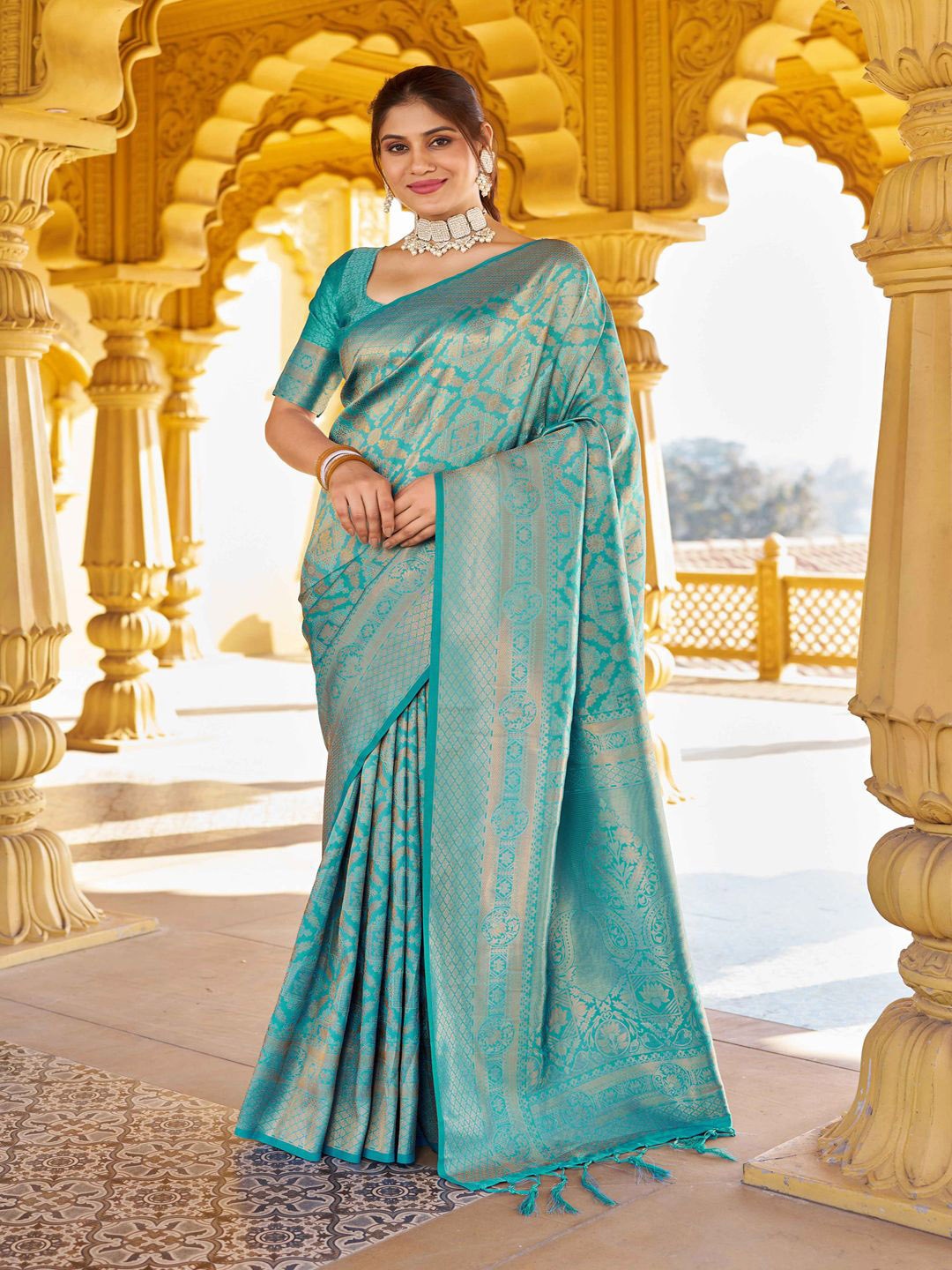 

Krimmple Woven Design Zari Saree, Blue