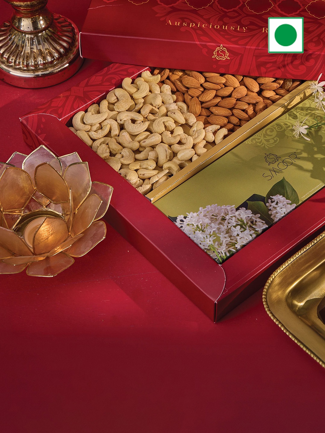 

SMOOR Dryfruit Choco Hamper - 388 gm, Red
