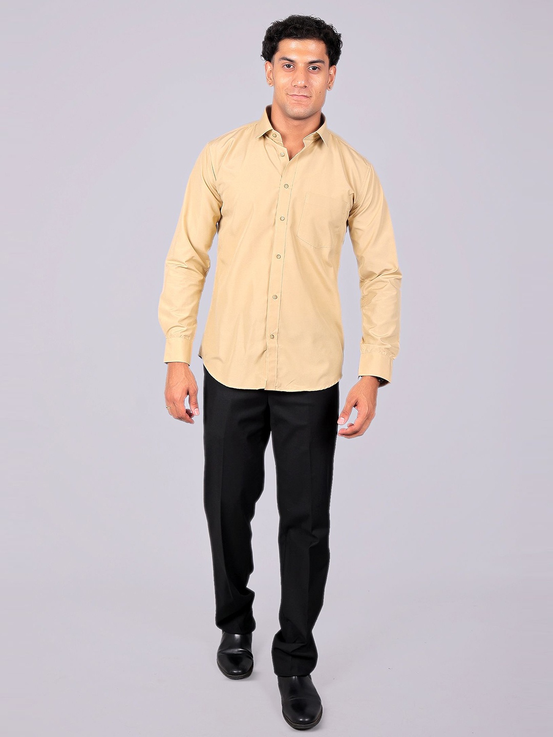 

BLUEBIRD Men Comfort Spread Collar Solid Cotton Casual Shirt, Beige