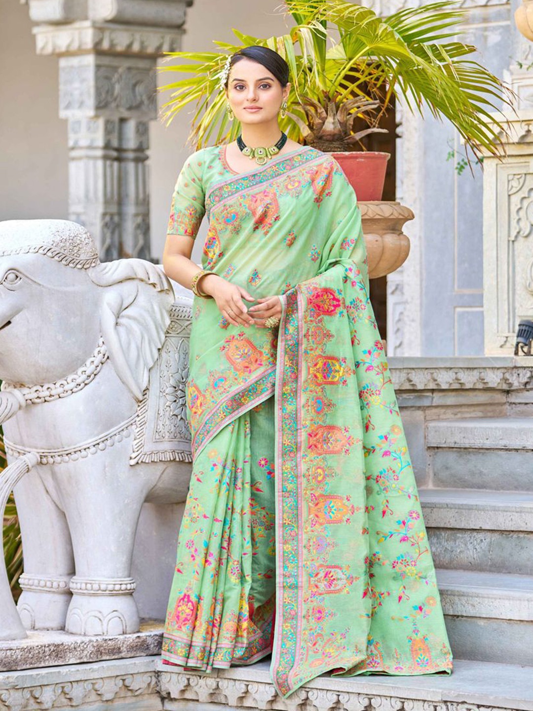 

Krimmple Woven Design Festive Saree, Lime green