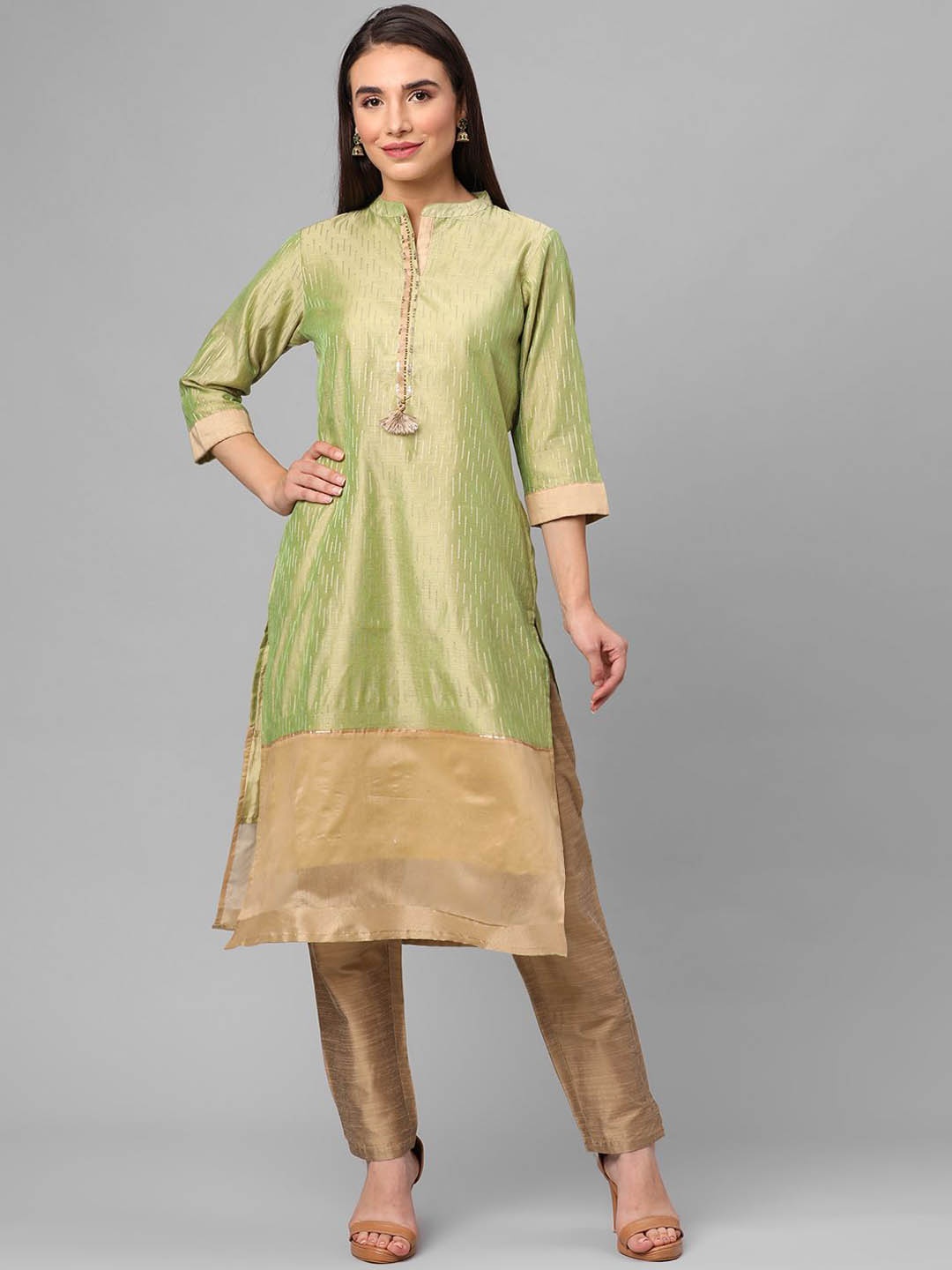 

Shree Sequinned Embroidered Mandarin Collar Straight Kurta, Green