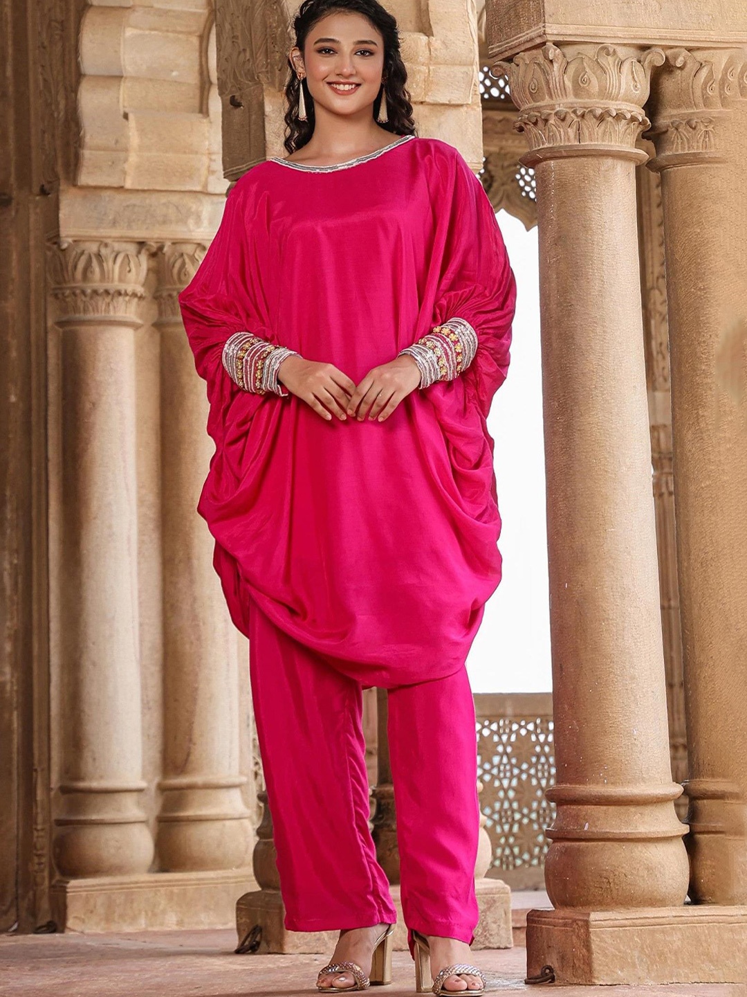 

SCAKHI Embellished Puff Sleeves Tunic & Trouser, Pink