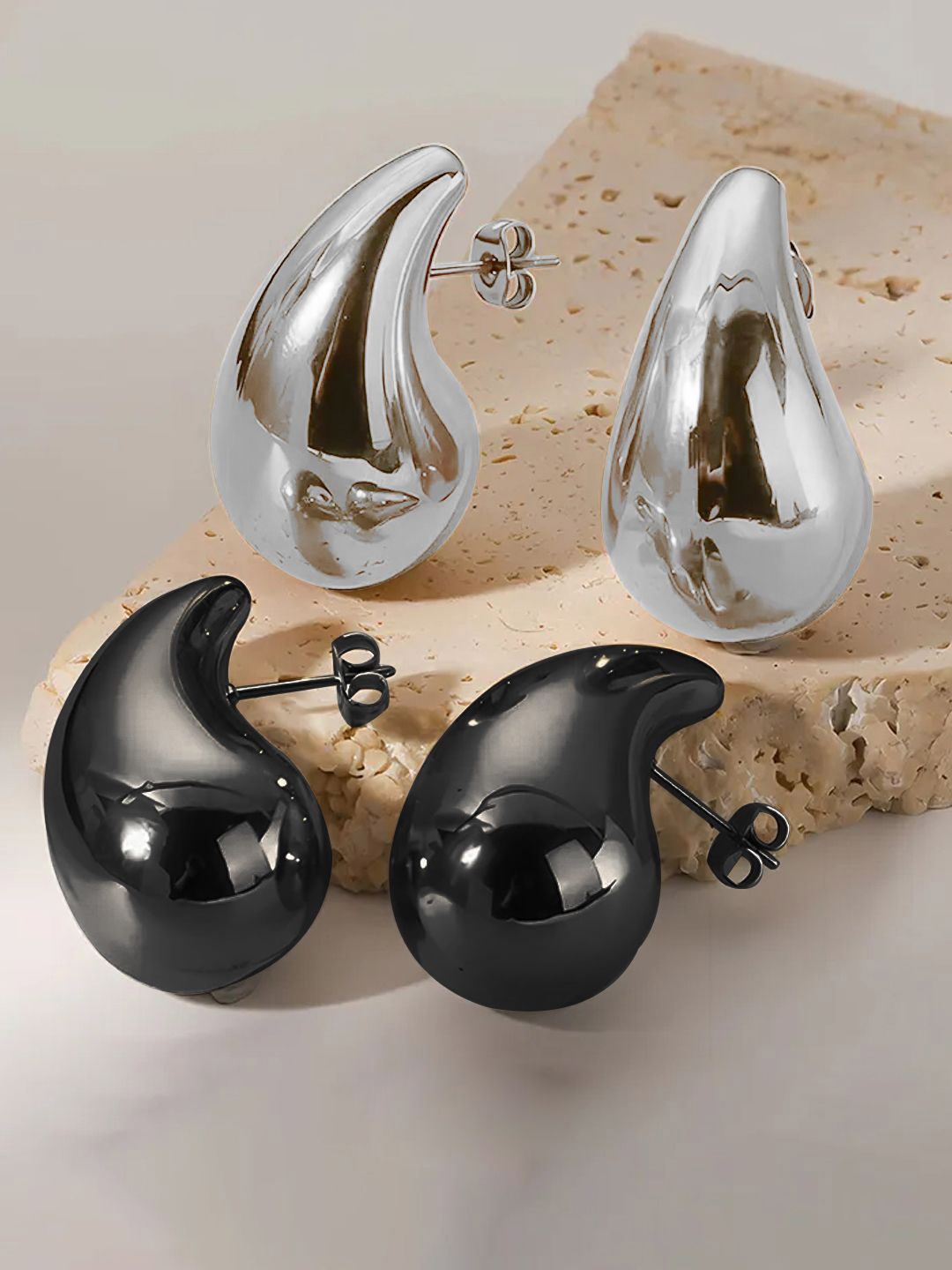 

KRENOZ Set Of 2 Teardrop Shaped Drop Earrings, Black