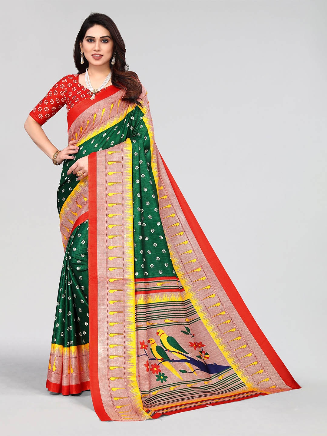 

VIRICA Floral Printed Saree With Printed Border, Green