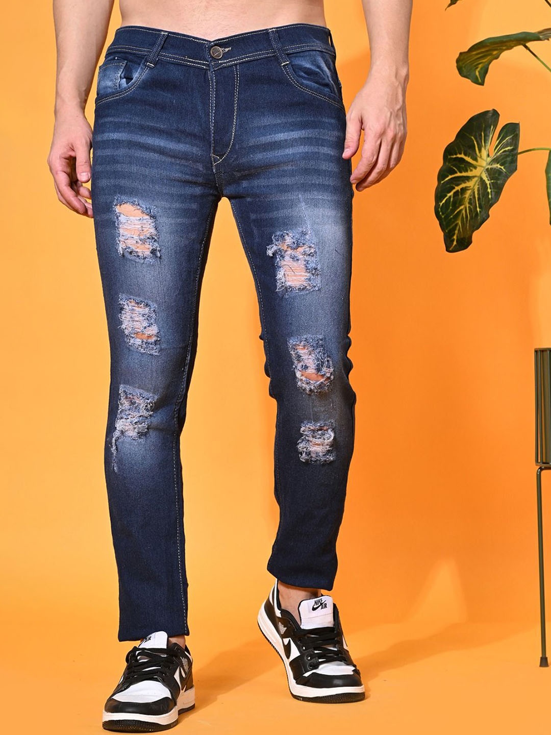 

LINARIA Men Classic Slim Fit Highly Distressed Heavy Fade Jeans, Blue