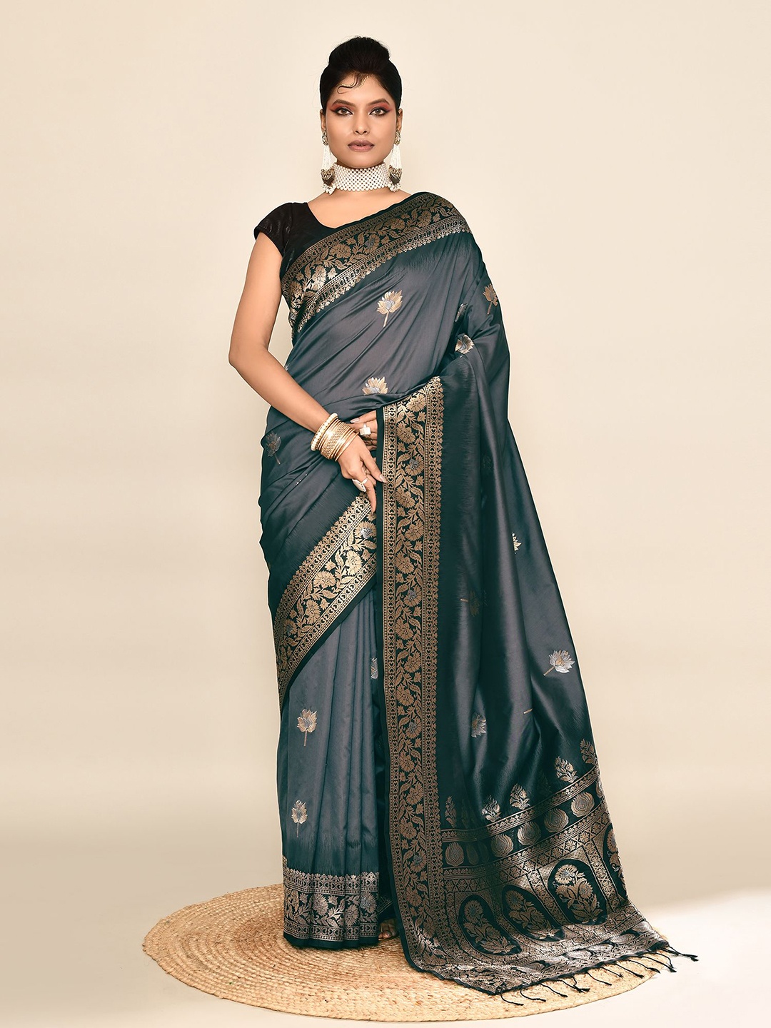 

elora Woven Design Traditional Banarasi Saree With Zari, Grey