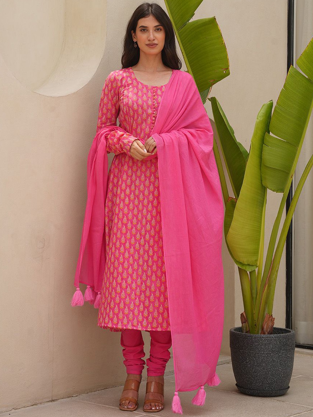 

OneWe Paisley Printed Pure Cotton A-Line Kurta With Churidar & Dupatta, Pink