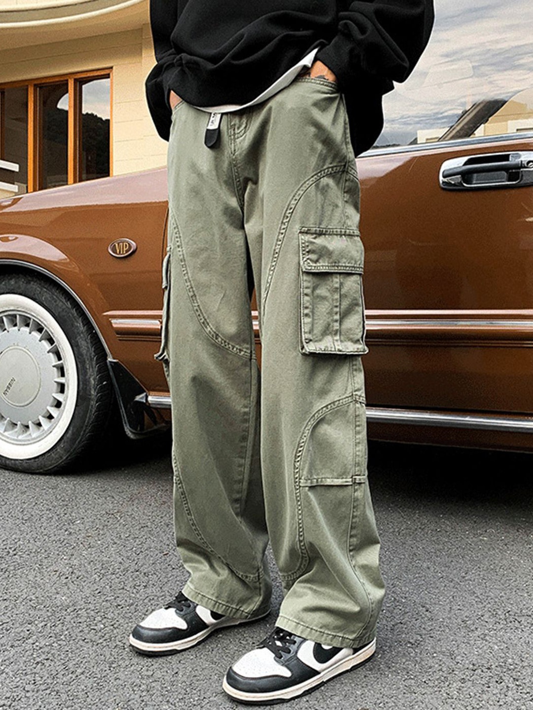 

HERE&NOW Men Straight Fit Cargos Trousers, Grey