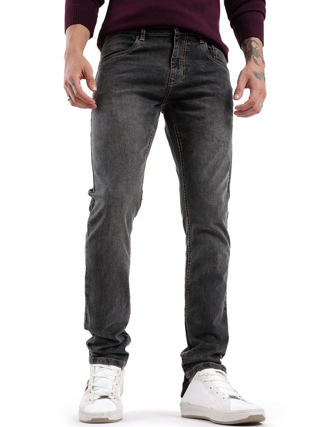 

WROGN Men Mid-Rise Slim Fit Low Distress Light Fade Jeans, Grey