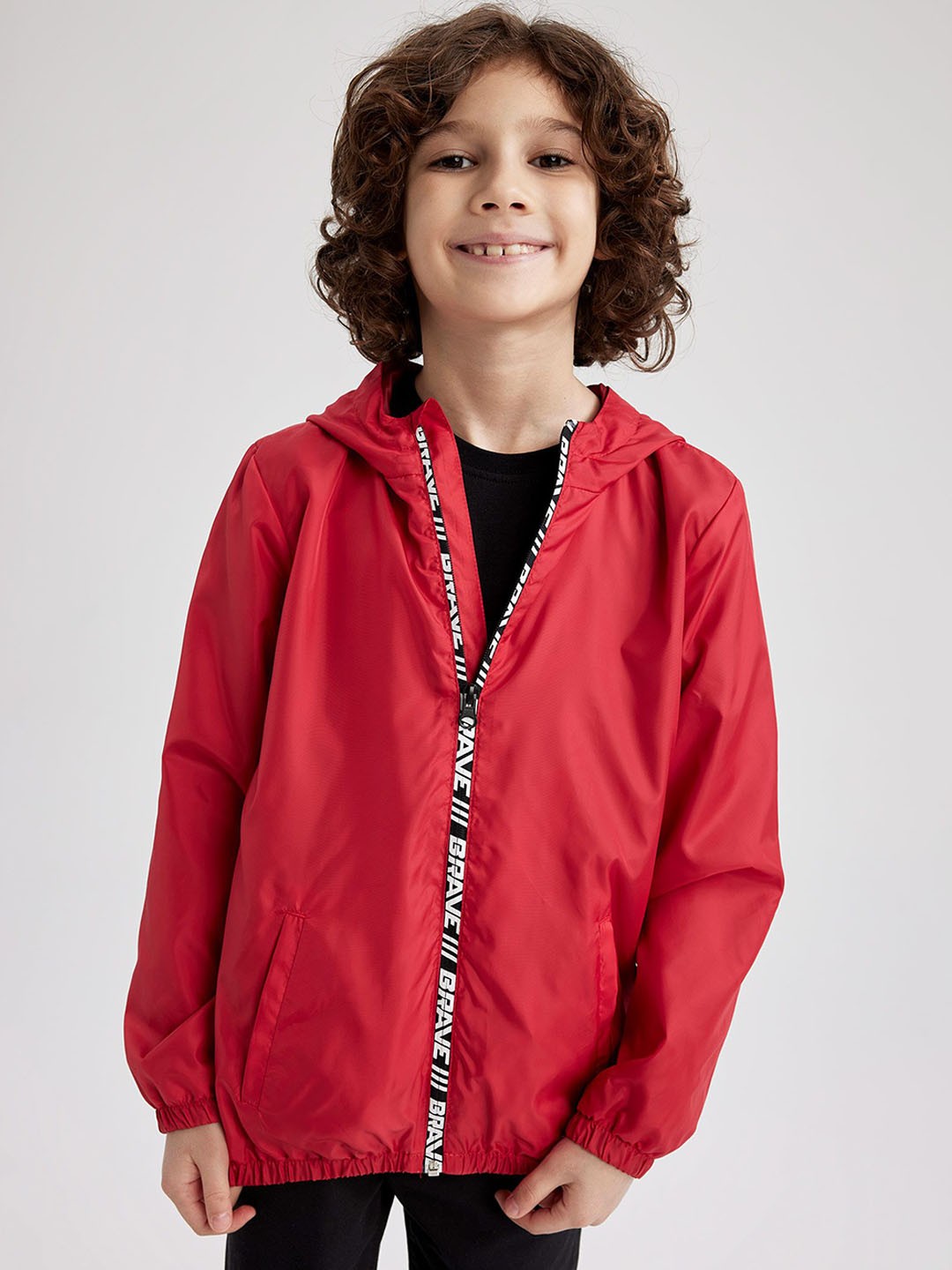 

DeFacto Boys Hooded Rain Jacket, Red