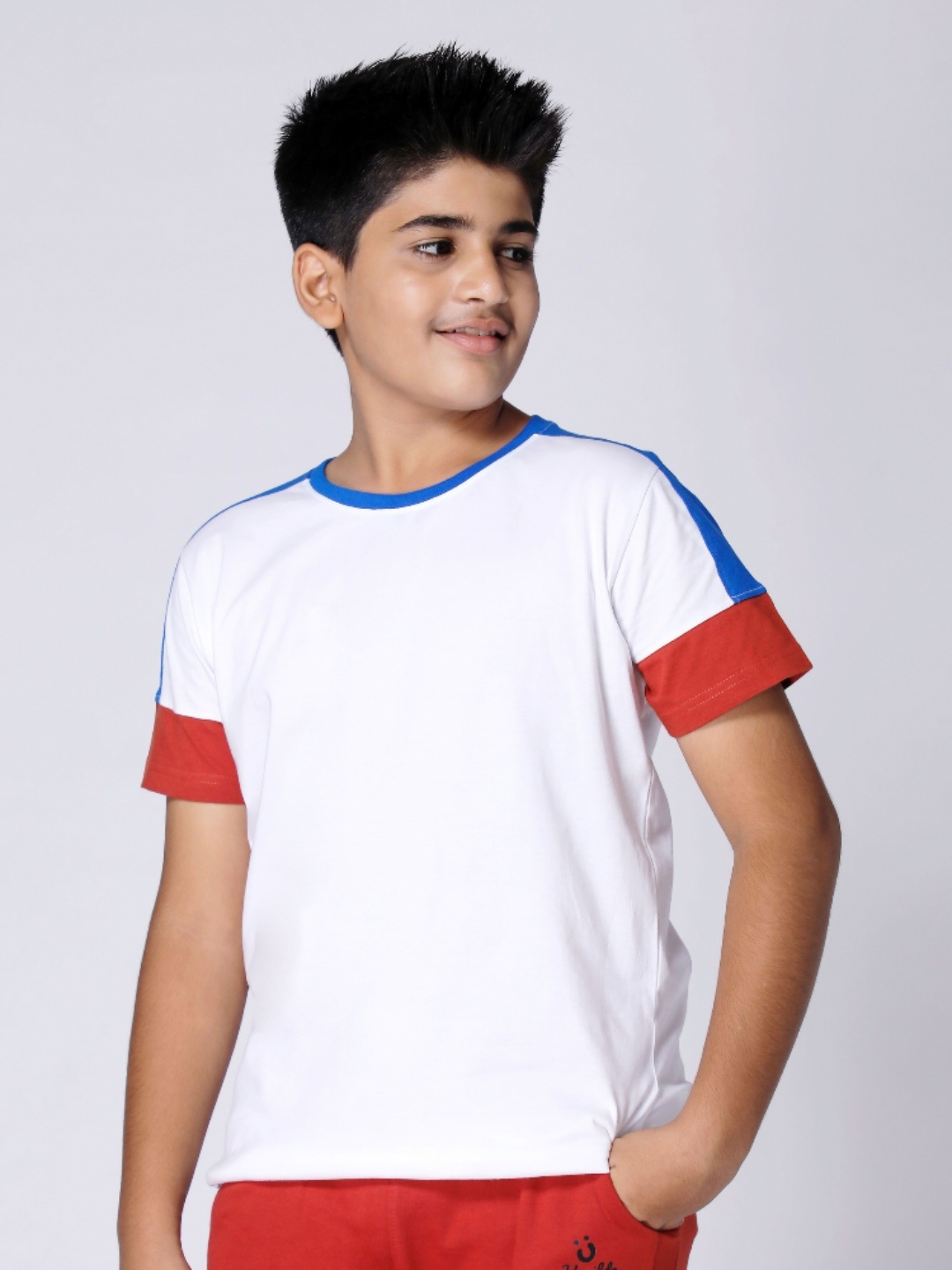 

UMILDO Boys Solid Round Neck Cotton T-shirt, White
