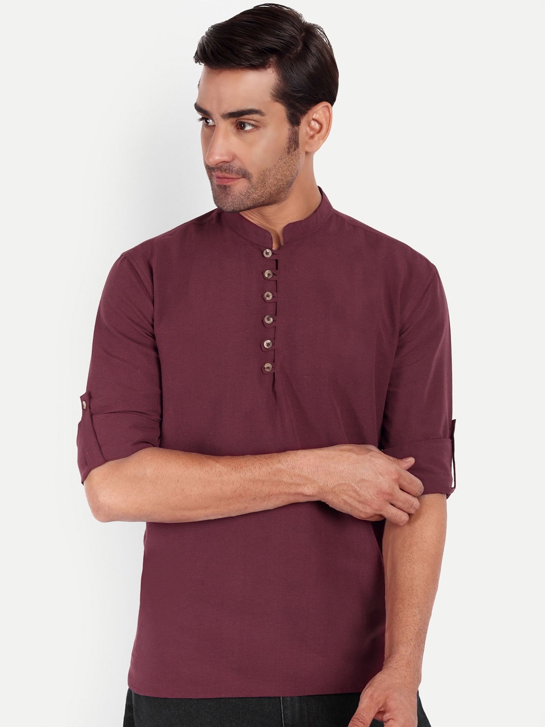 

Springberry Mandarin Collar Roll-up Sleeves Cotton Curved Kurta, Maroon