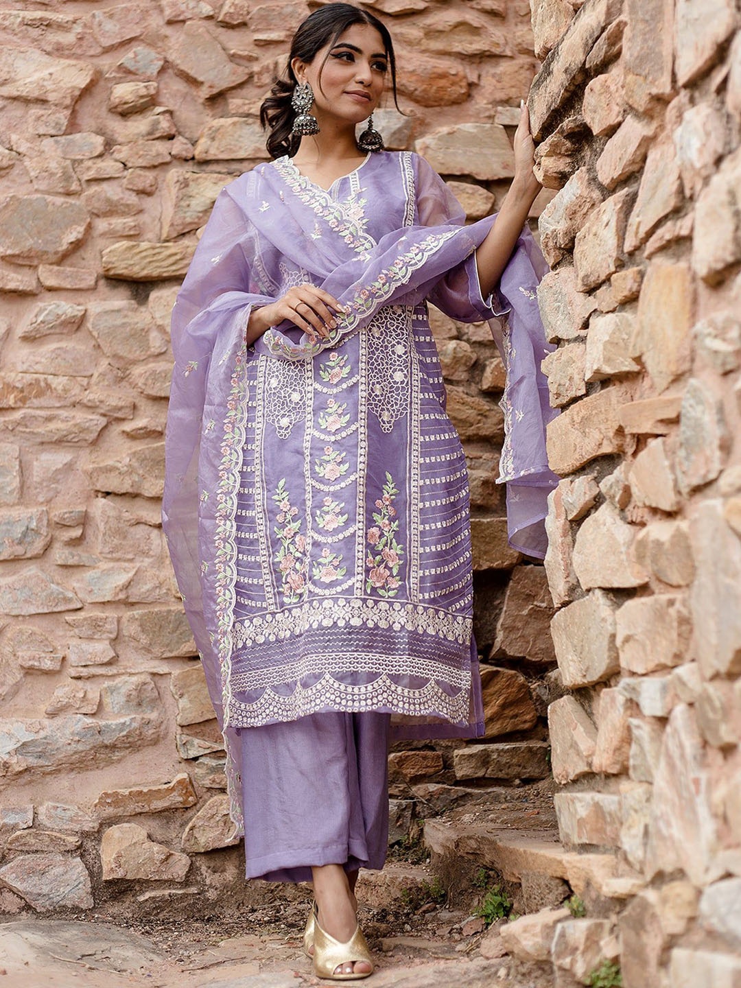 

GulaboJaipur Ethnic Motifs Embroidered Thread Work Straight Kurta With Trousers & Dupatta, Purple