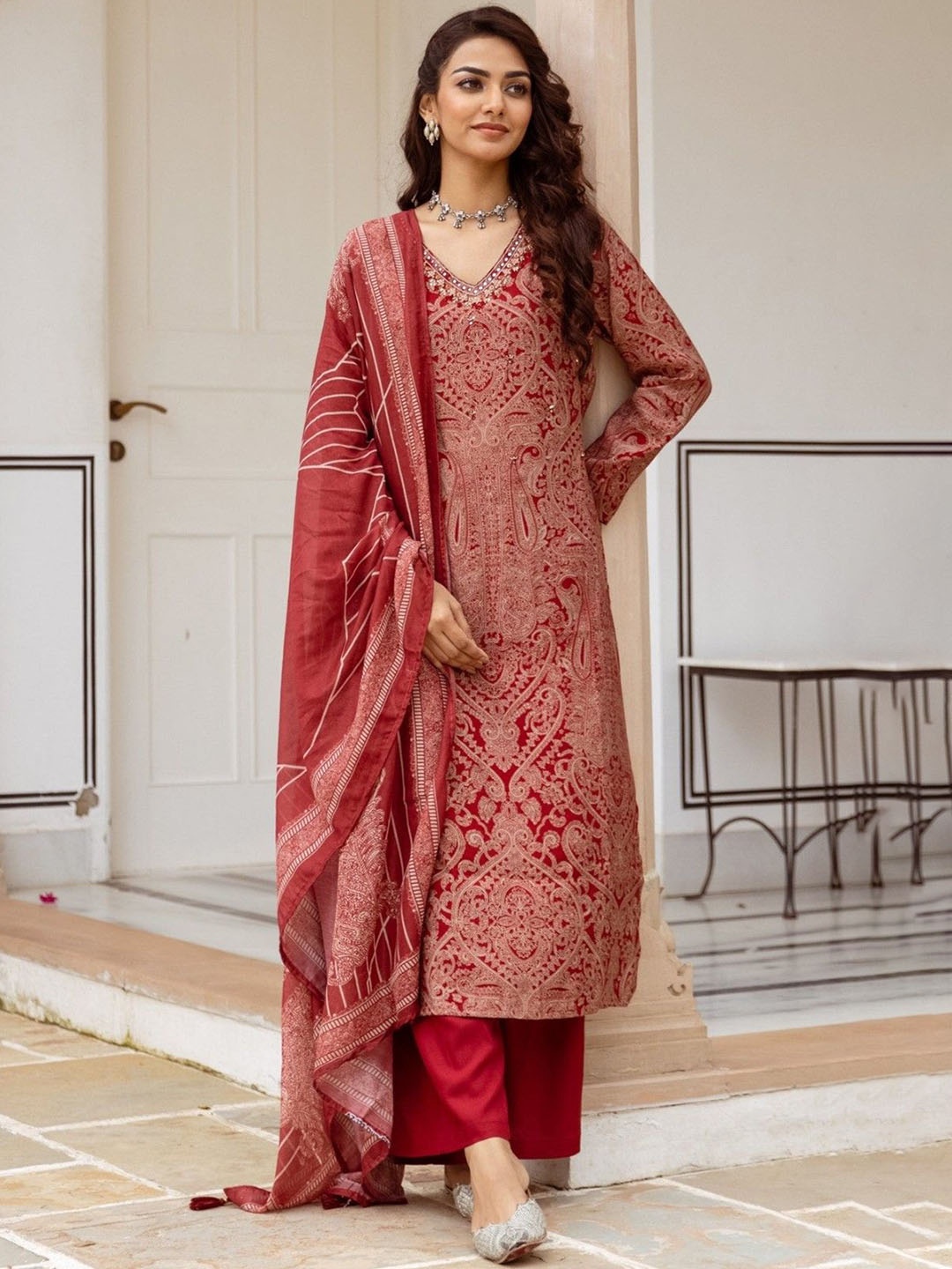 

AUTUMN LANE Floral Embroidered Regular Pure Cotton Straight Kurta with Palazzos & Dupatta, Rose