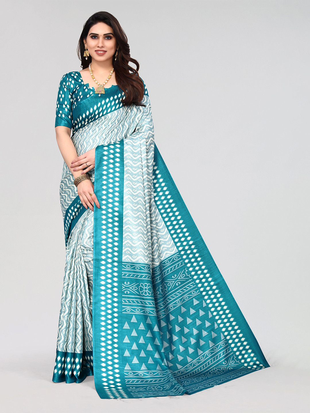 

VIRICA Abstract Printed Daily Wear Saree, Green