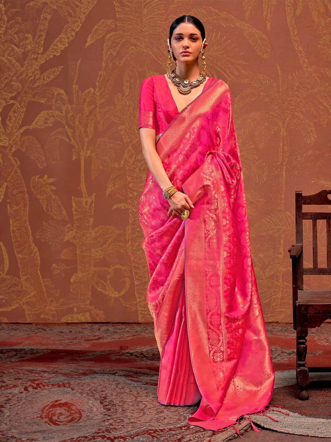 

MySilkLove Woven Design Zari Silk Blend Kanjeevaram Saree, Pink