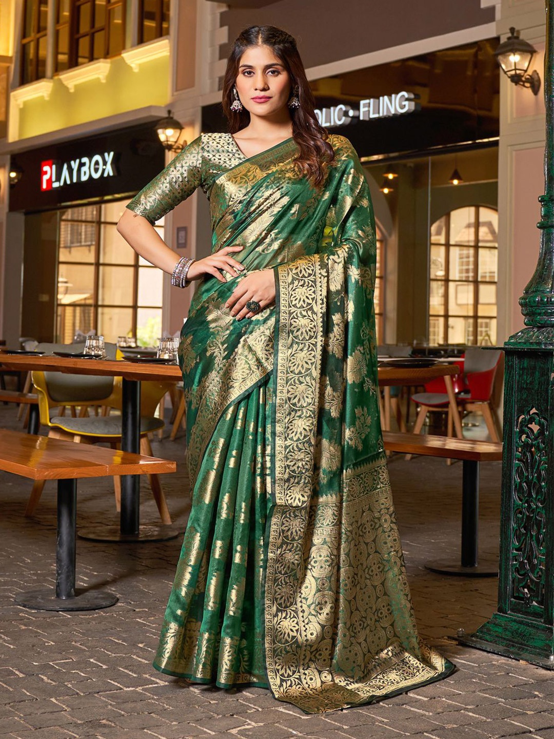 

Krimmple Woven Design Zari Organza Saree, Lime green