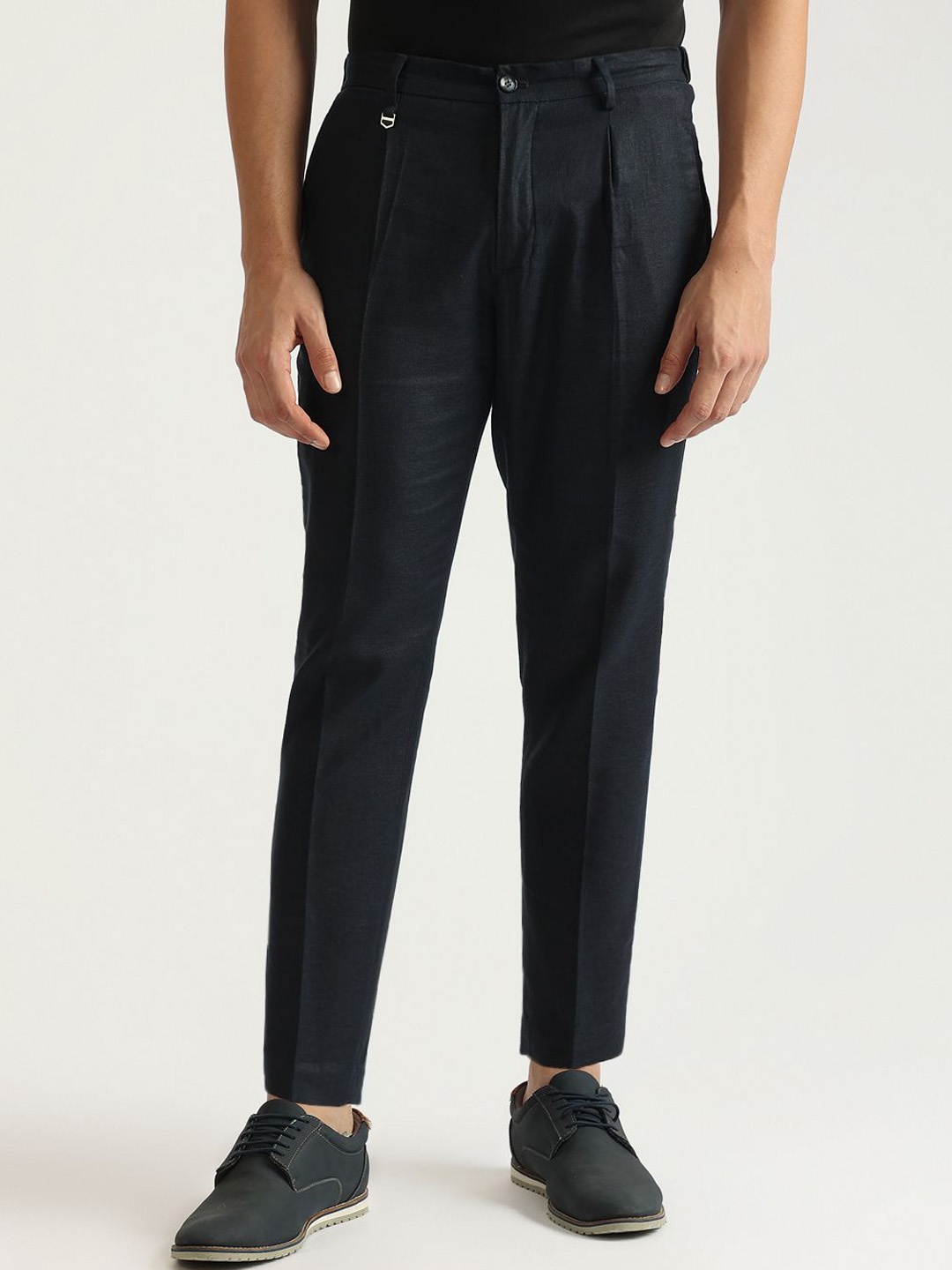 

Antony Morato Men Tapered Fit Trousers, Navy blue