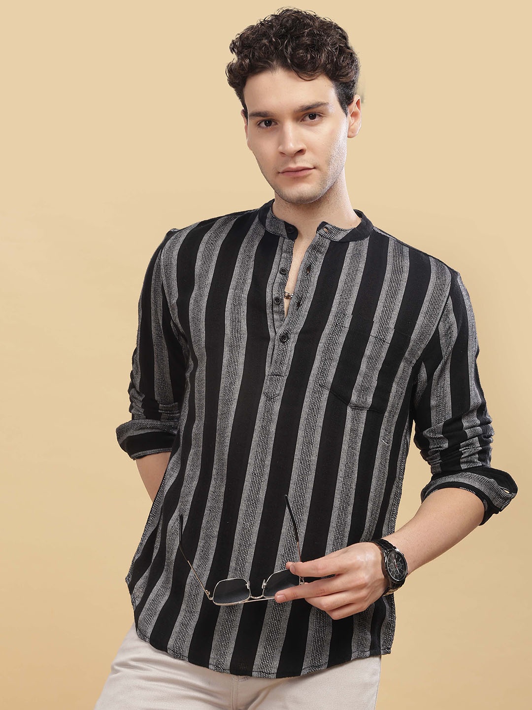 

HERE&NOW Striped Mandarin Collar Cotton Short Kurta, Black