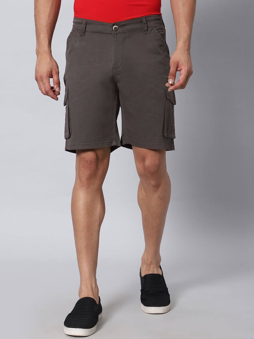 

Hence Men Slim Fit Low-Rise Cargo Shorts, Grey