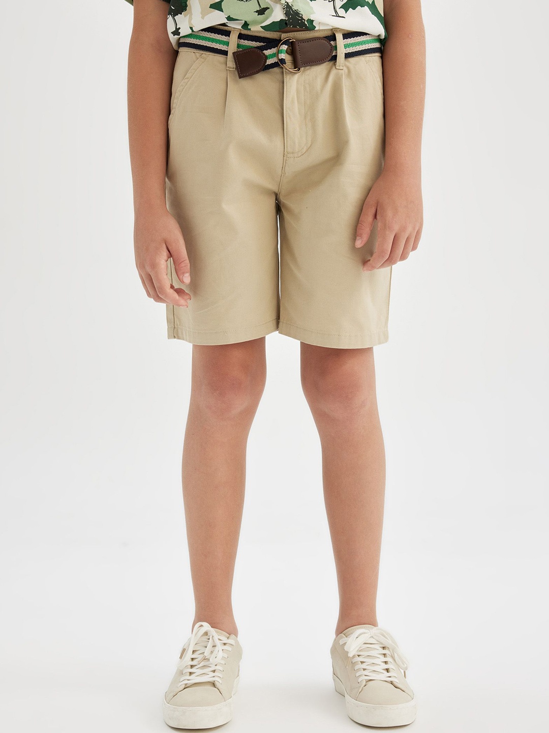 

DeFacto Boys Shorts, Na