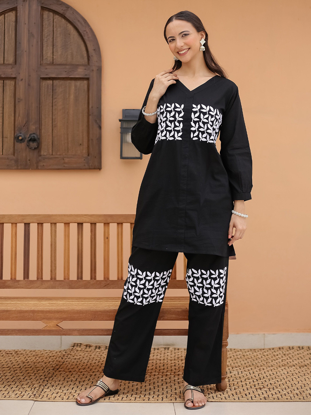 

HOUSE OF KARI Saba Floral Embroidered Cambric Cotton Tunic & Trousers, Black