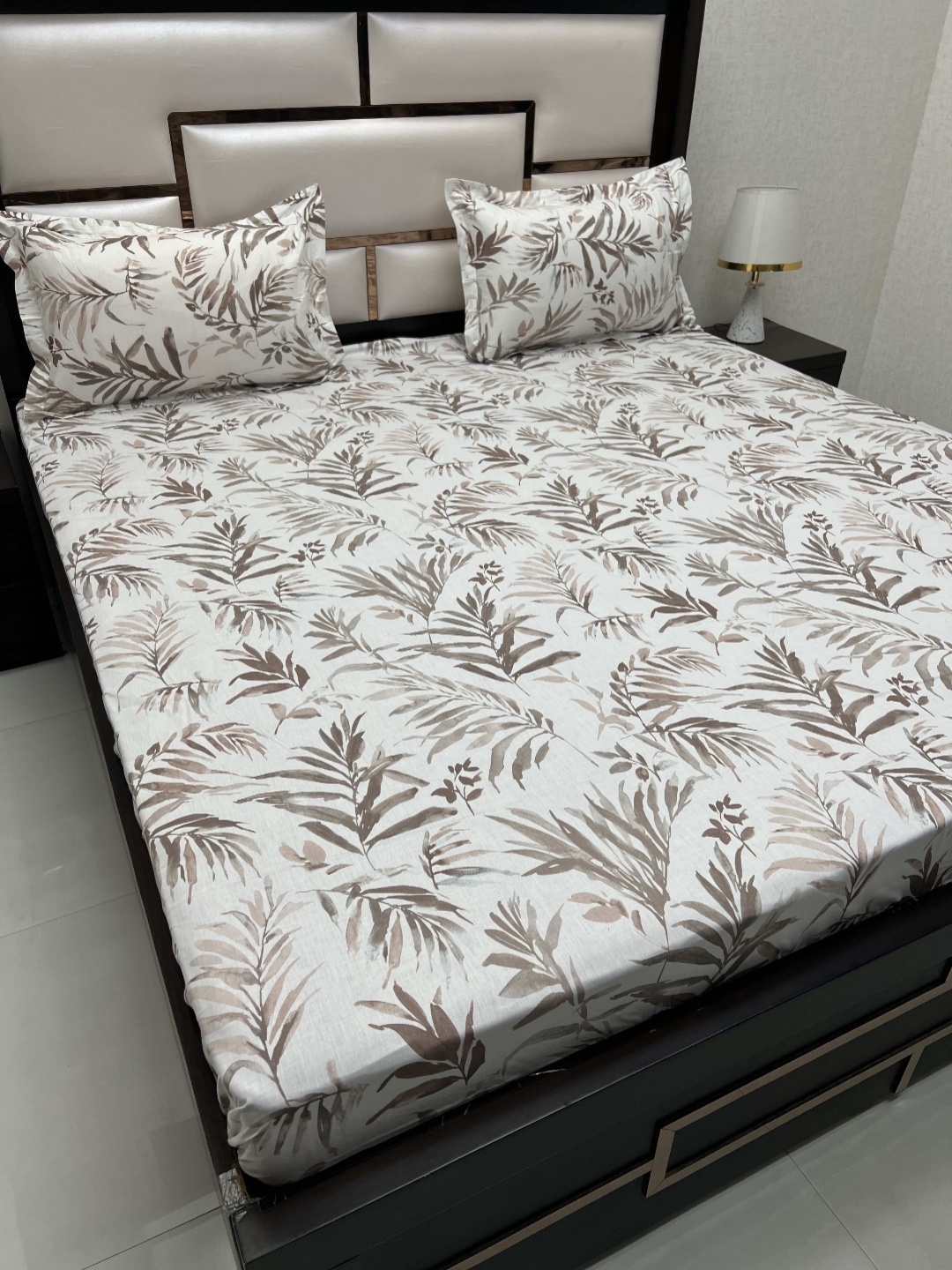 

Pure Decor Villa Brown Floral Printed Pure Cotton 350 TC King Bedsheet & 2 Pillow Covers