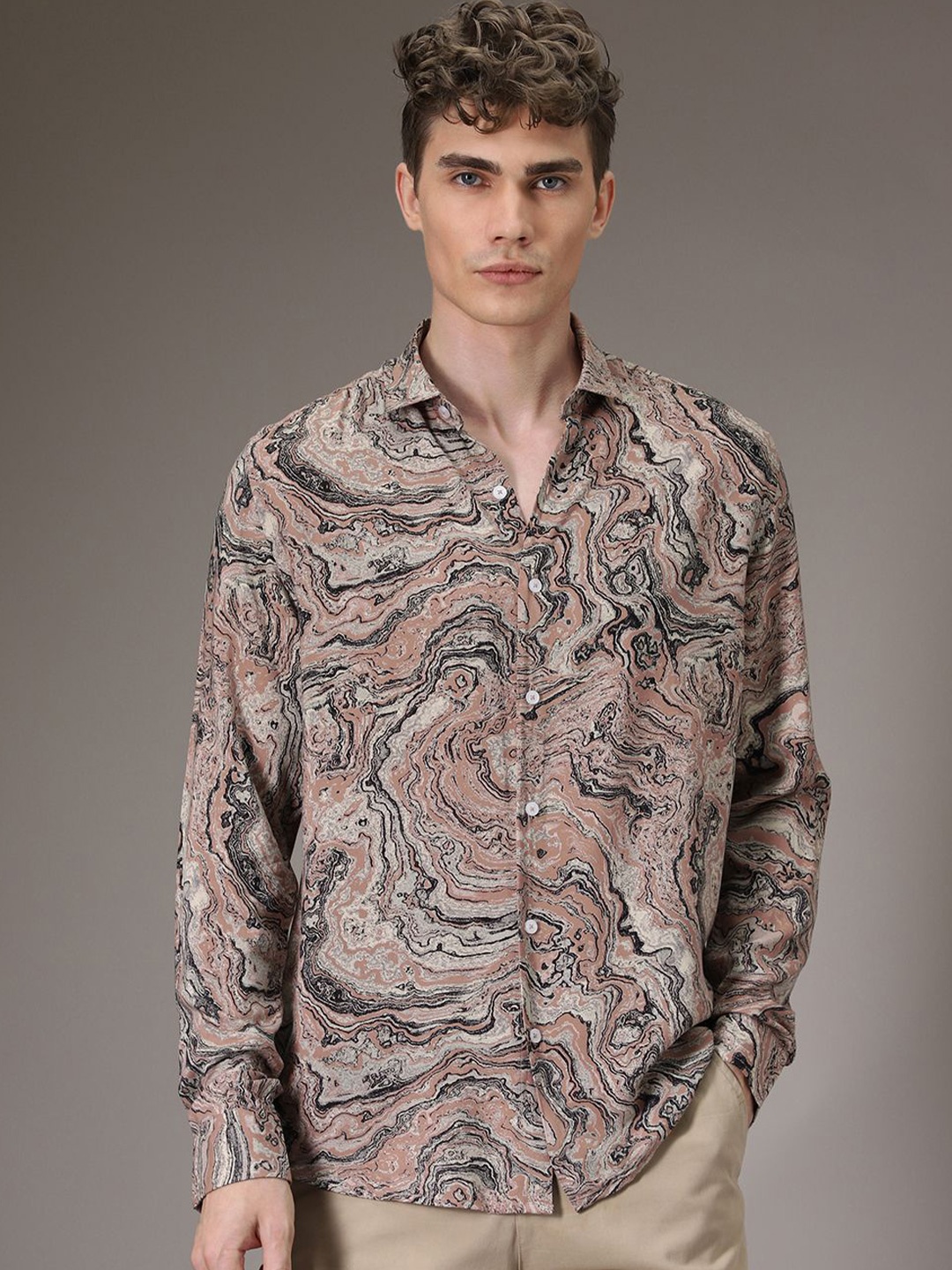 

Banana Club Men Classic Floral Opaque Printed Casual Shirt, Peach