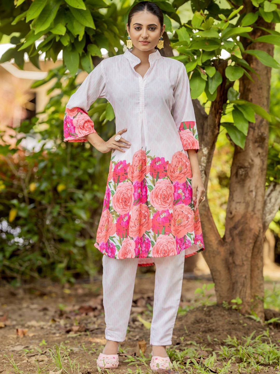 

Modestouze Attires Floral Printed Tunic With Trousers, White