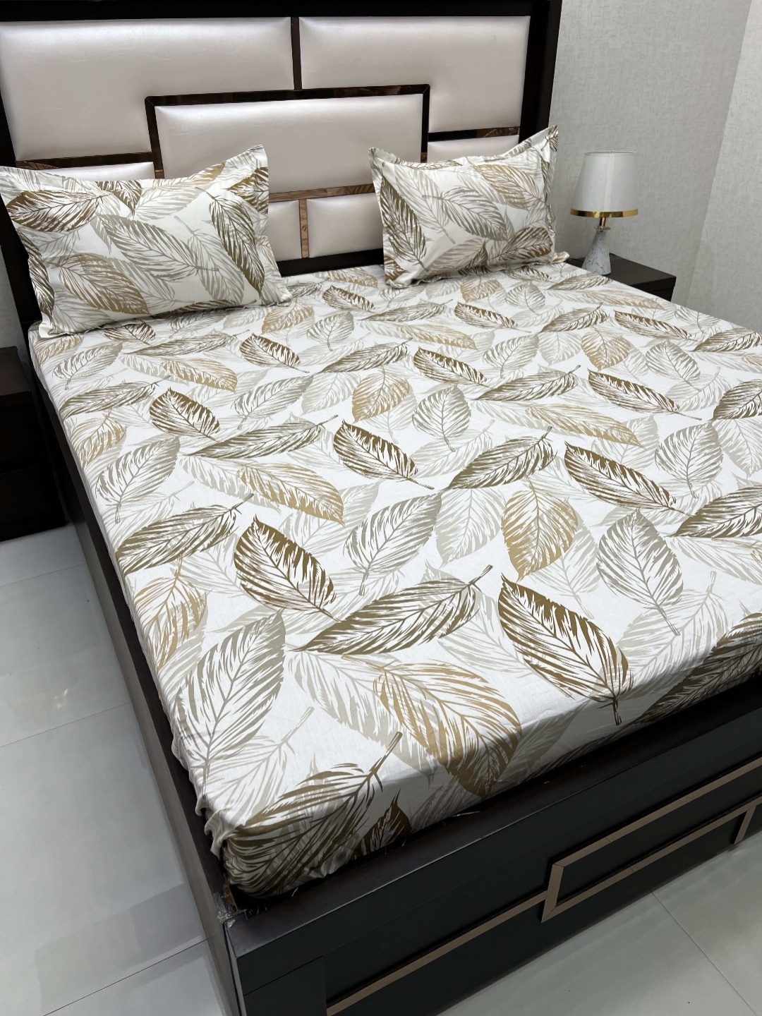 

Pure Decor White & Brown Floral King Bedsheet with 2 Pillow Covers