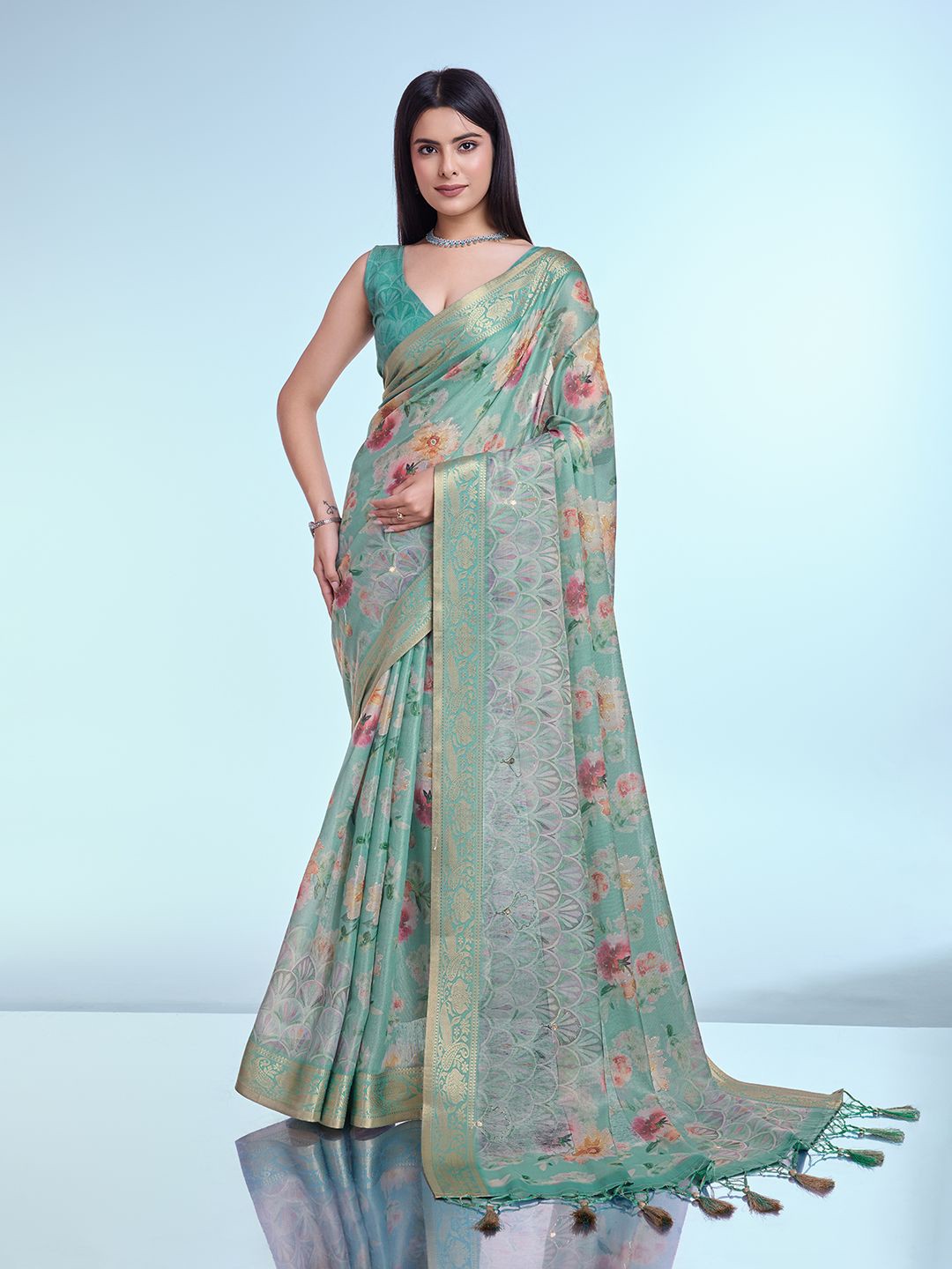 

Mitera Floral Woven Handloom Zari Saree, Sea green
