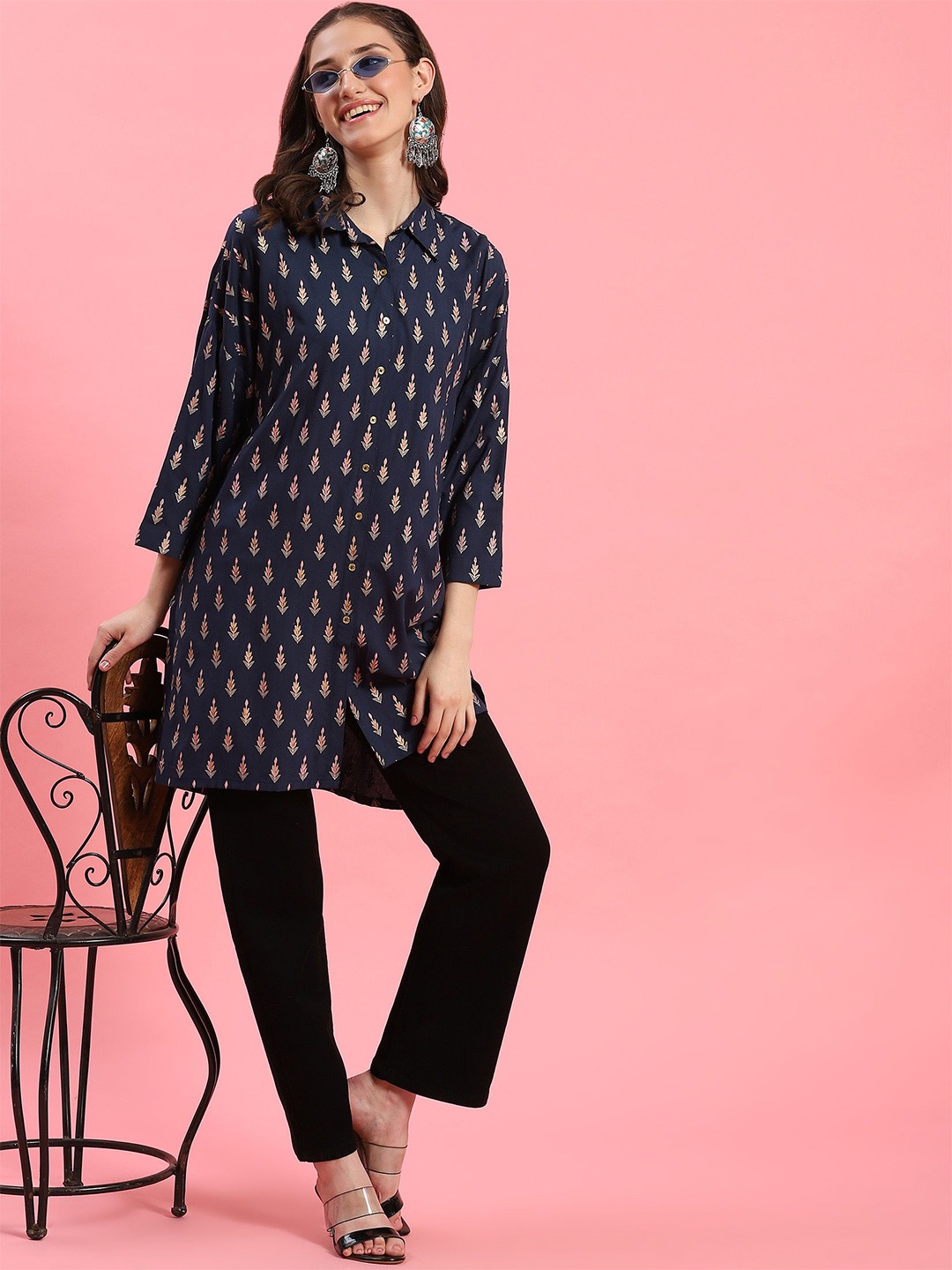 

Shree Liva Shirt Collar Printed Tunic, Navy blue