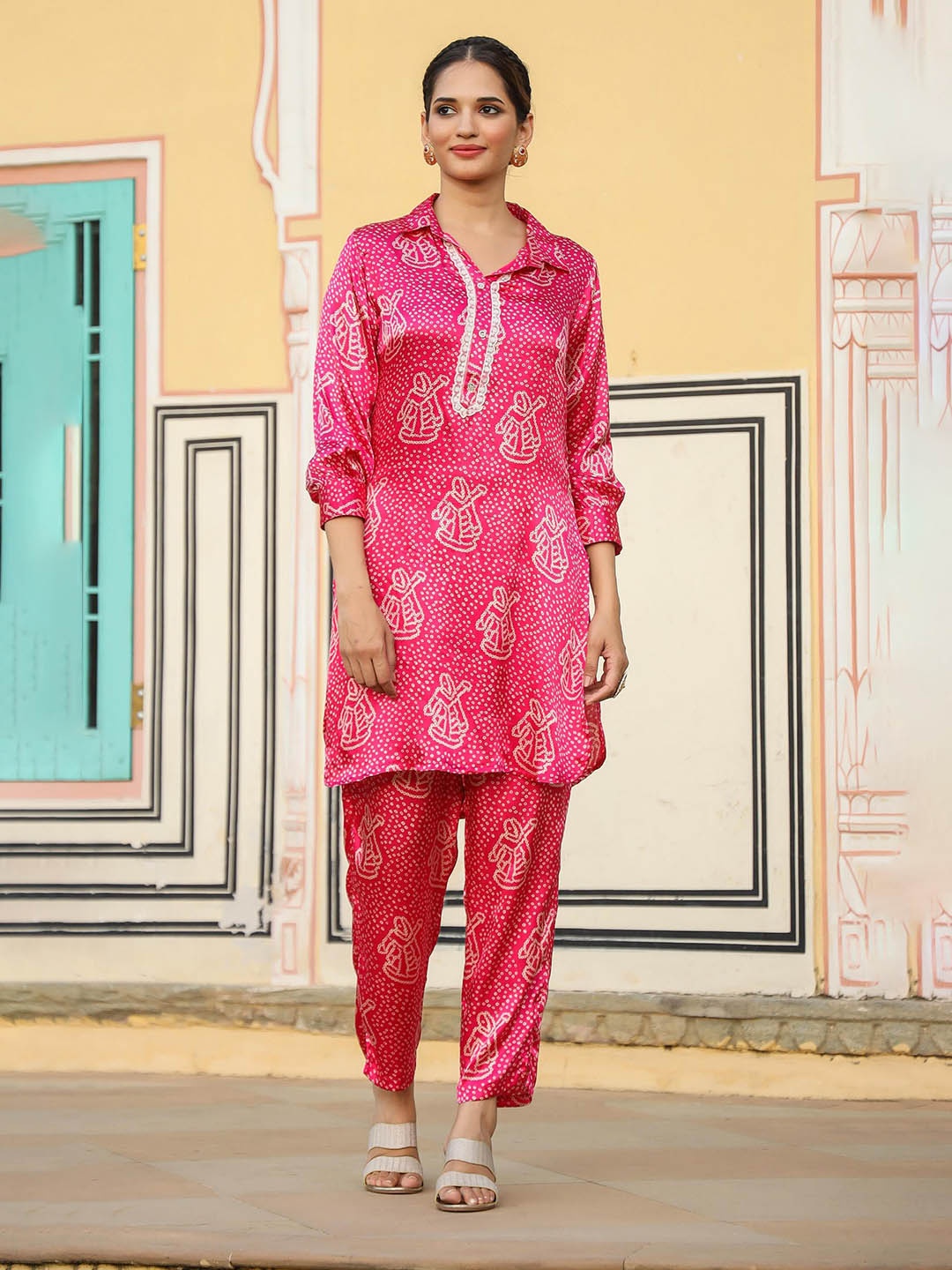 

SCAKHI Bandhani Printed Shirt Collar Tunic & Trouser, Pink