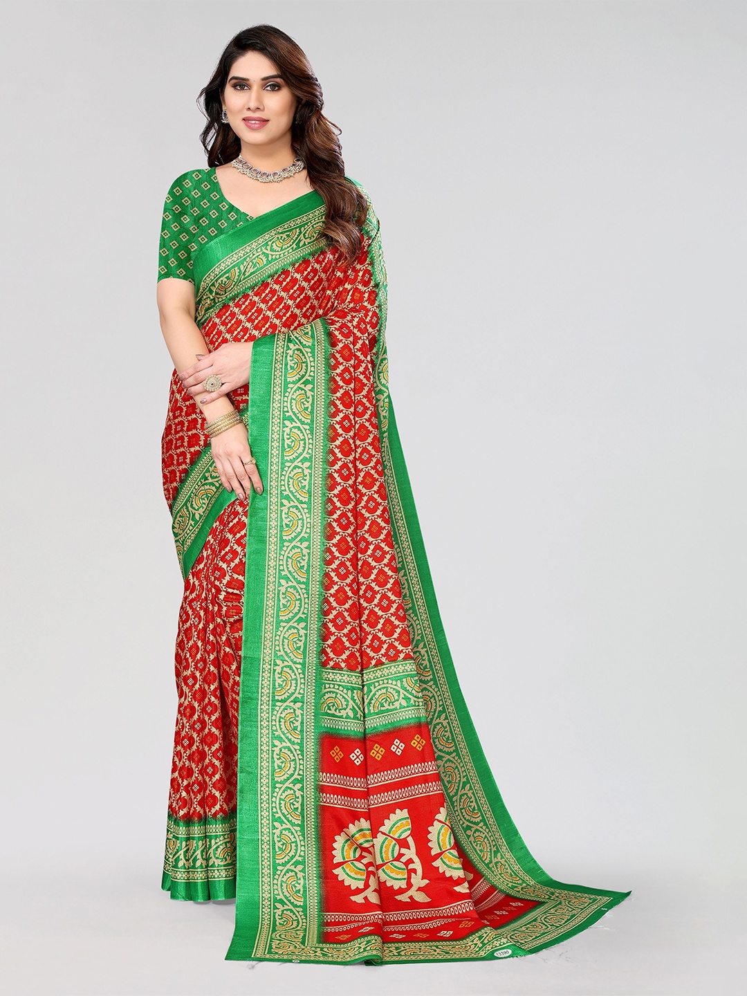 

VIRICA Fashionable Abstract PrintedSaree, Red