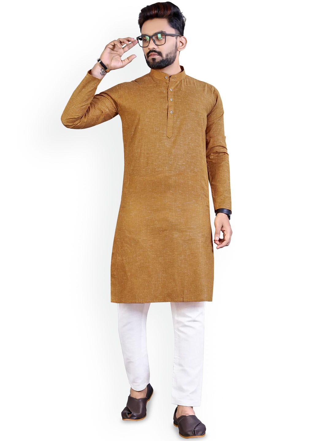 

CHARLOTTE GRACIOUS Mandarin Collar Cotton Silk Regular Straight Kurta, Cream