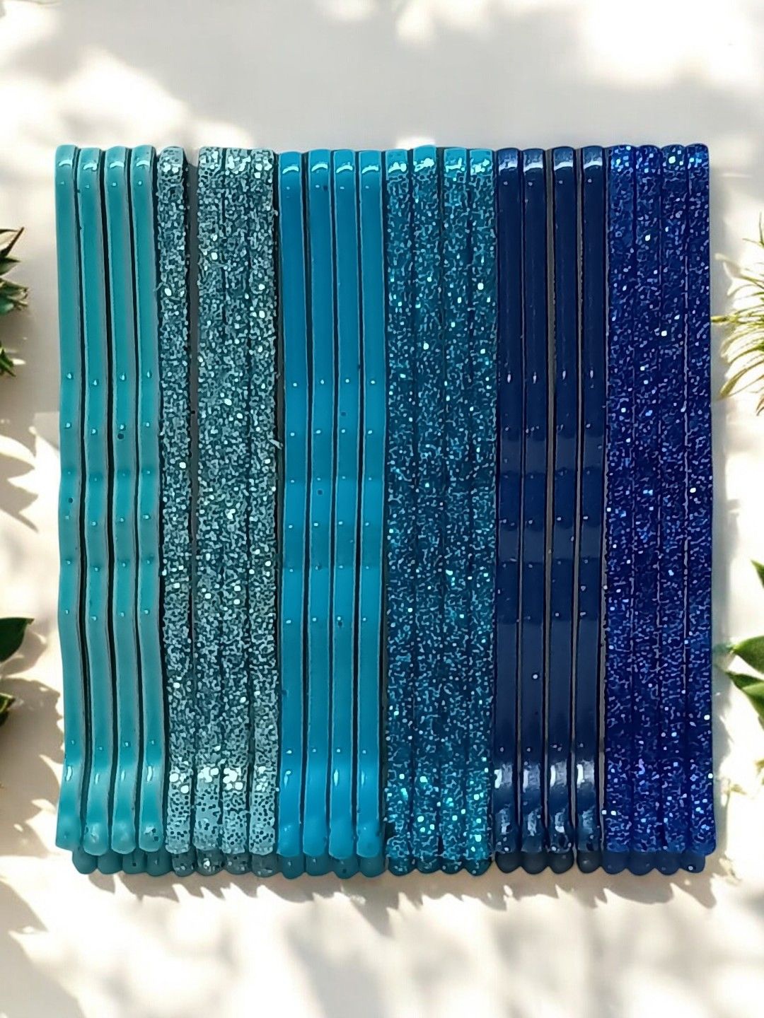 

fabula Set of 24 Women Bobby Pins, Blue