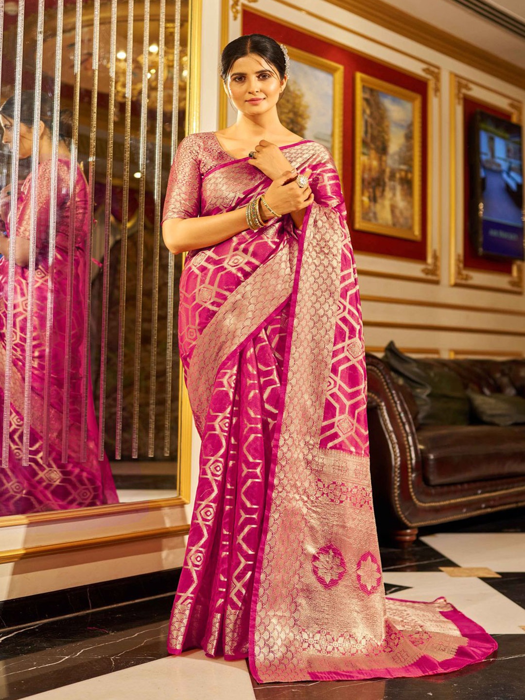 

Krimmple Woven Design Zari Organza Saree, Pink