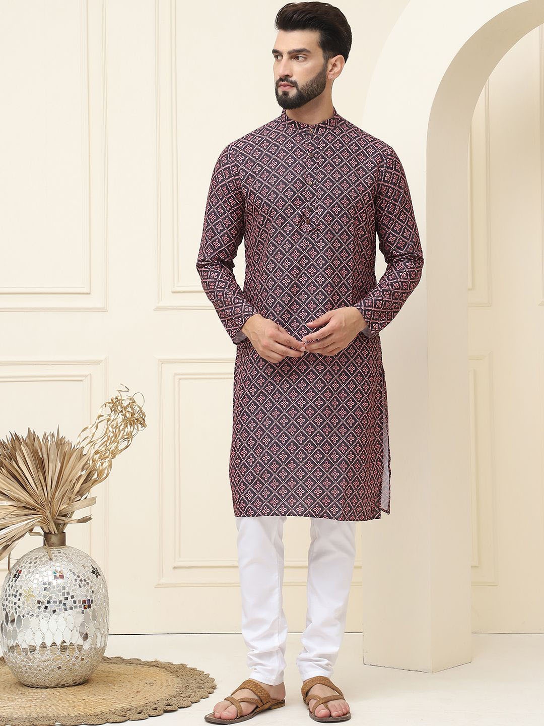 

SOJANYA Floral Printed Mandarin Collar Pure Cotton Straight Kurta with Pyjamas, Peach