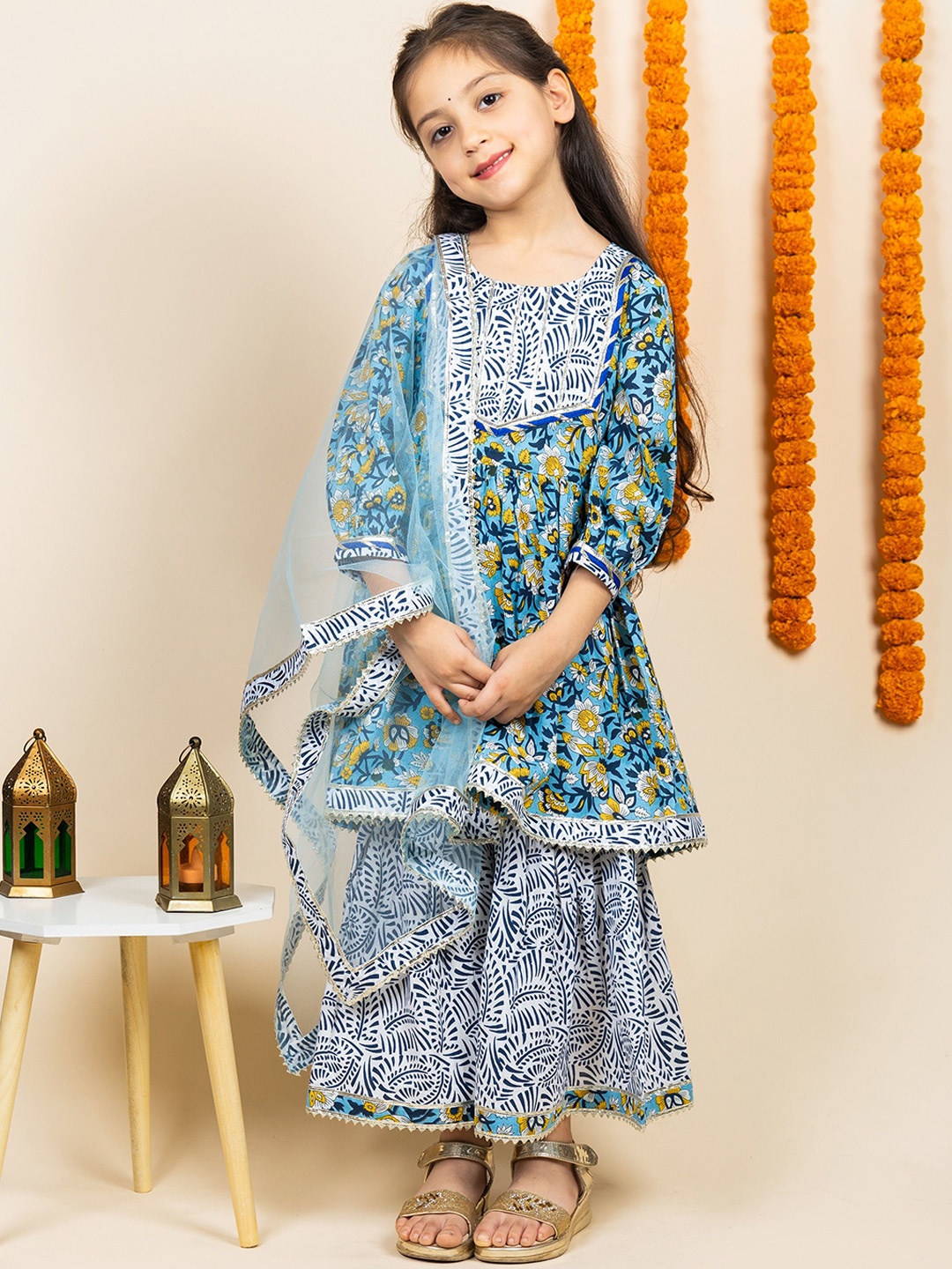 

BEBE UNICORN Girls Floral Printed Gotta Patti Pure Cotton A-Line Kurta & Sharara & Dupatta, Blue