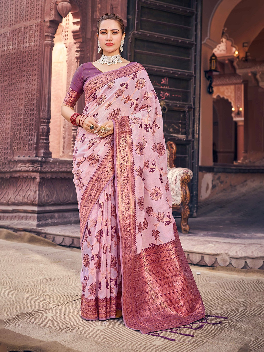 

Krimmple Floral Woven Design Zari Saree, Purple