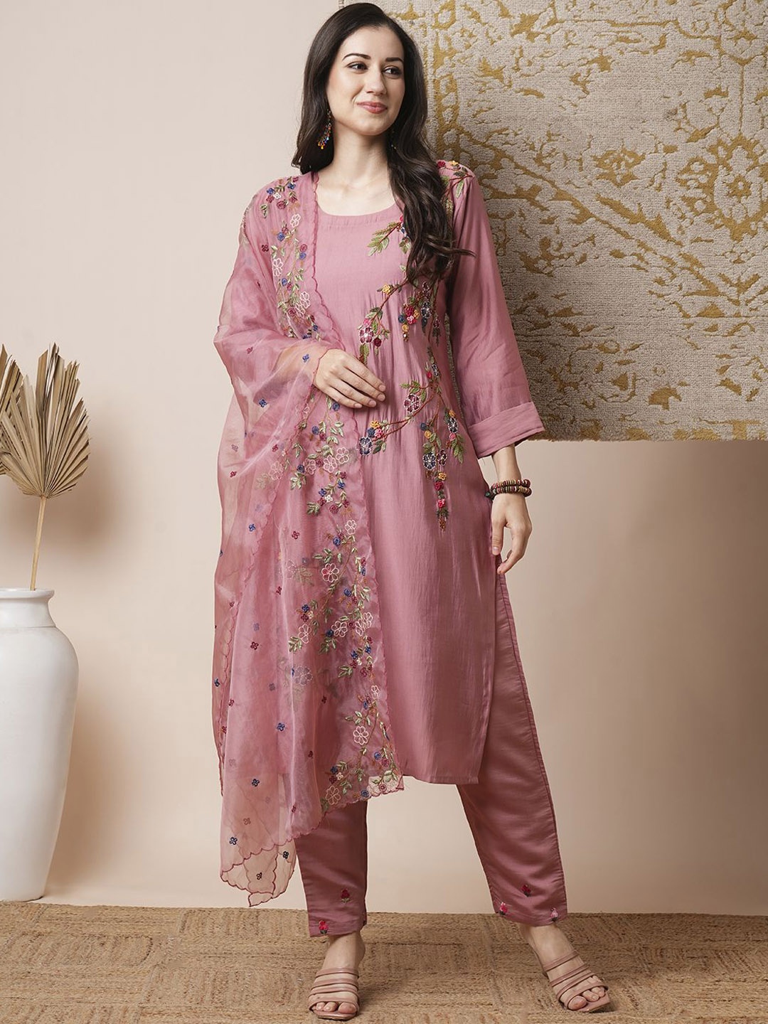 

FASHOR Floral Embroidered Sequinned Straight Kurta With Trousers & Dupatta, Pink