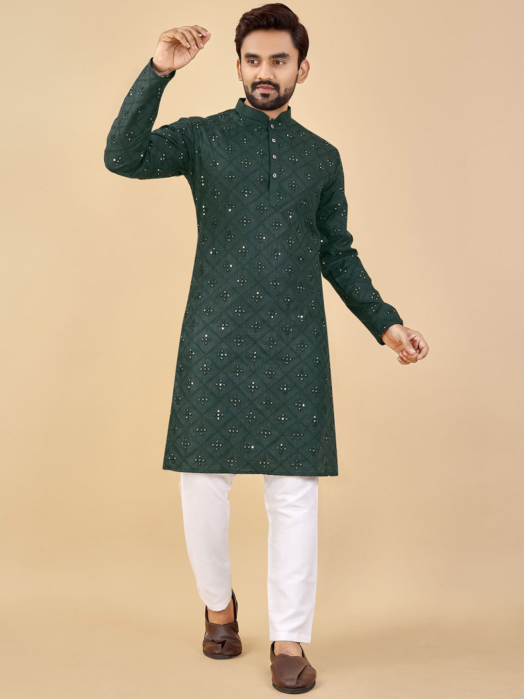 

CHARLOTTE GRACIOUS Checked Embroidered Sequinned Regular Cotton Straight Kurta, Green