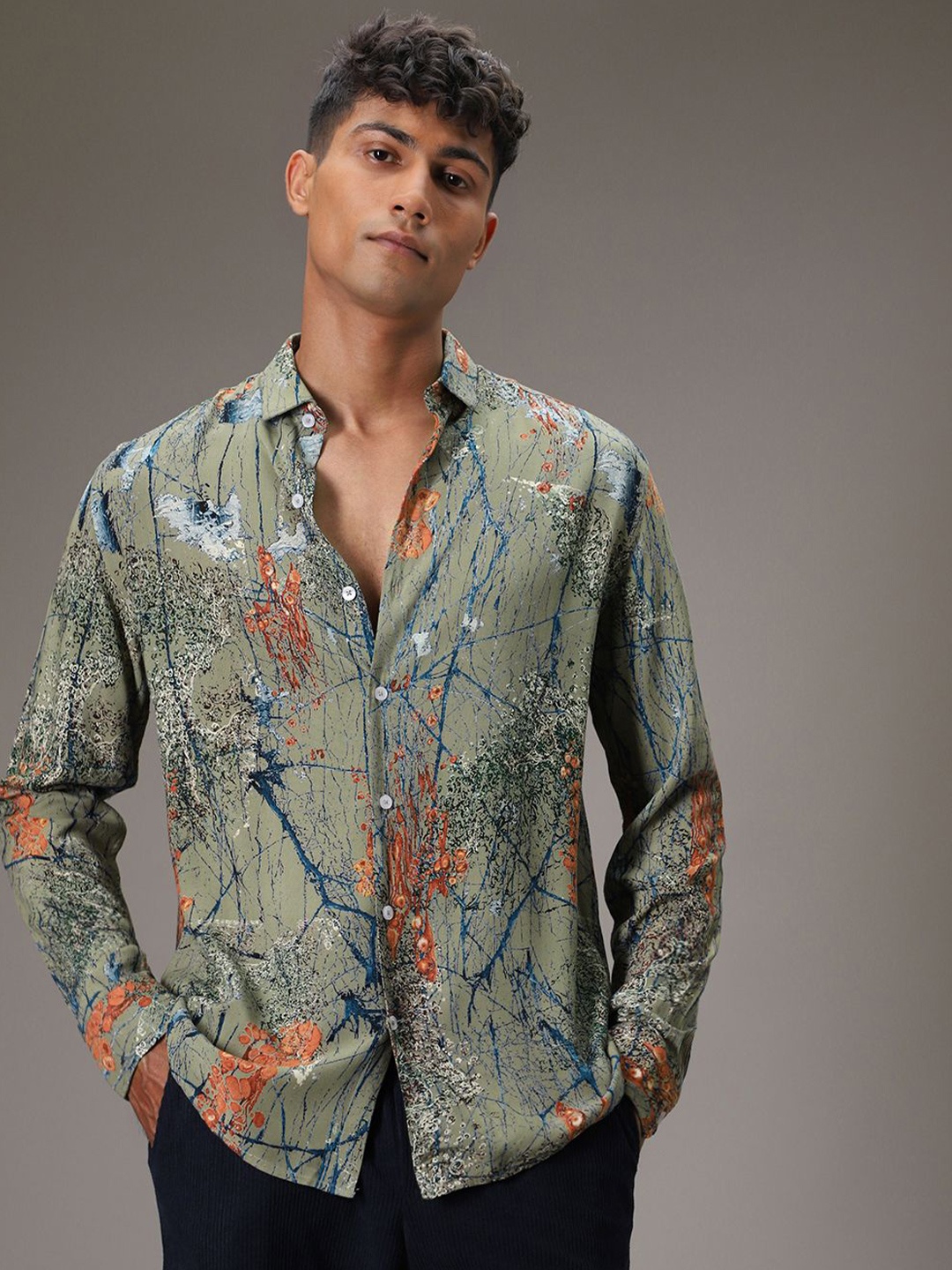 

Banana Club Men Classic Floral Opaque Printed Casual Shirt, Olive