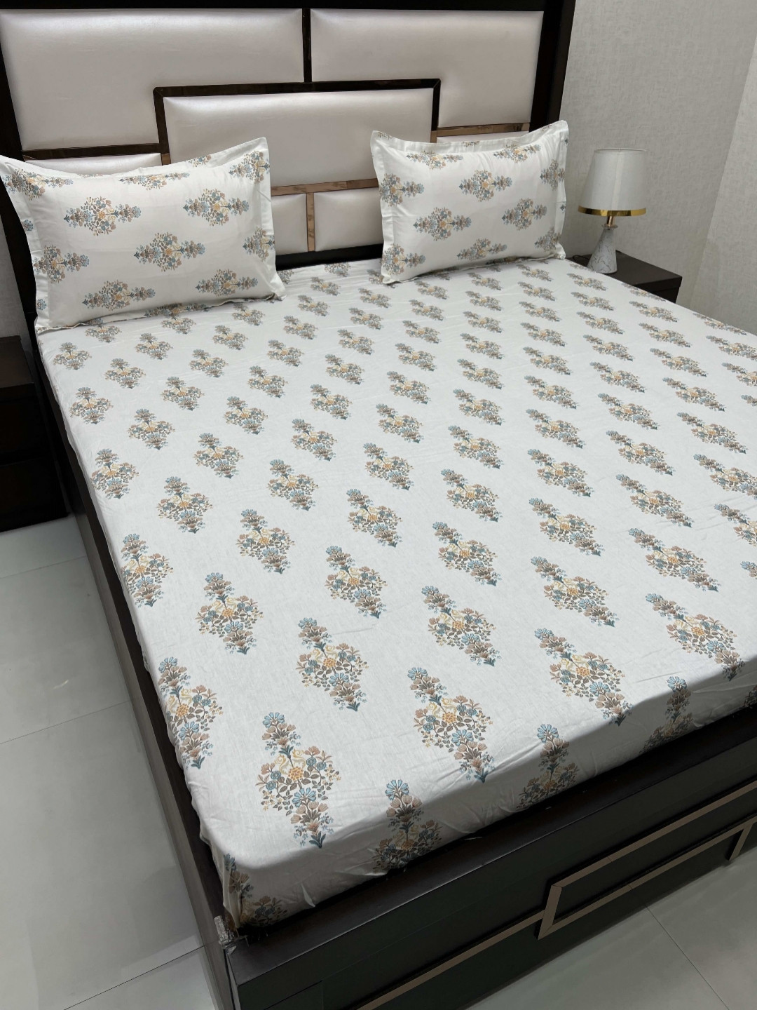 

Pure Decor Sapphire White Printed 330 TC Pure Cotton Fitted Super King Bedsheet Set