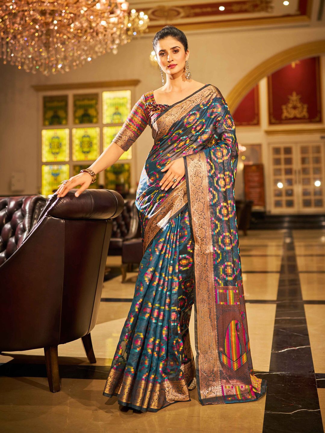 

Krimmple Woven Design Zari Organza Saree, Grey